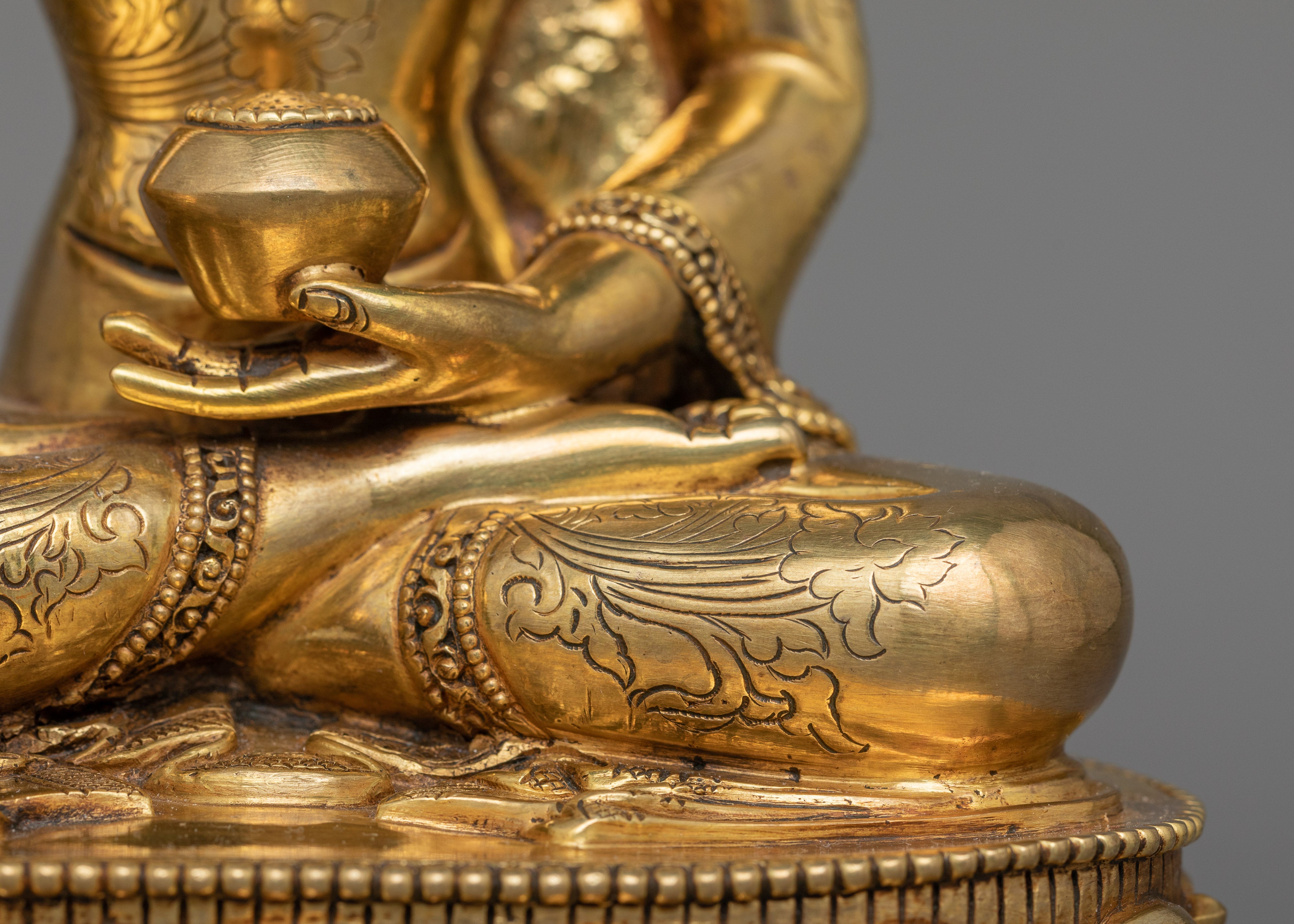 Shakyamuni Buddha For Dharma Decor Figurine | Buddha Statue for Peace and Healing