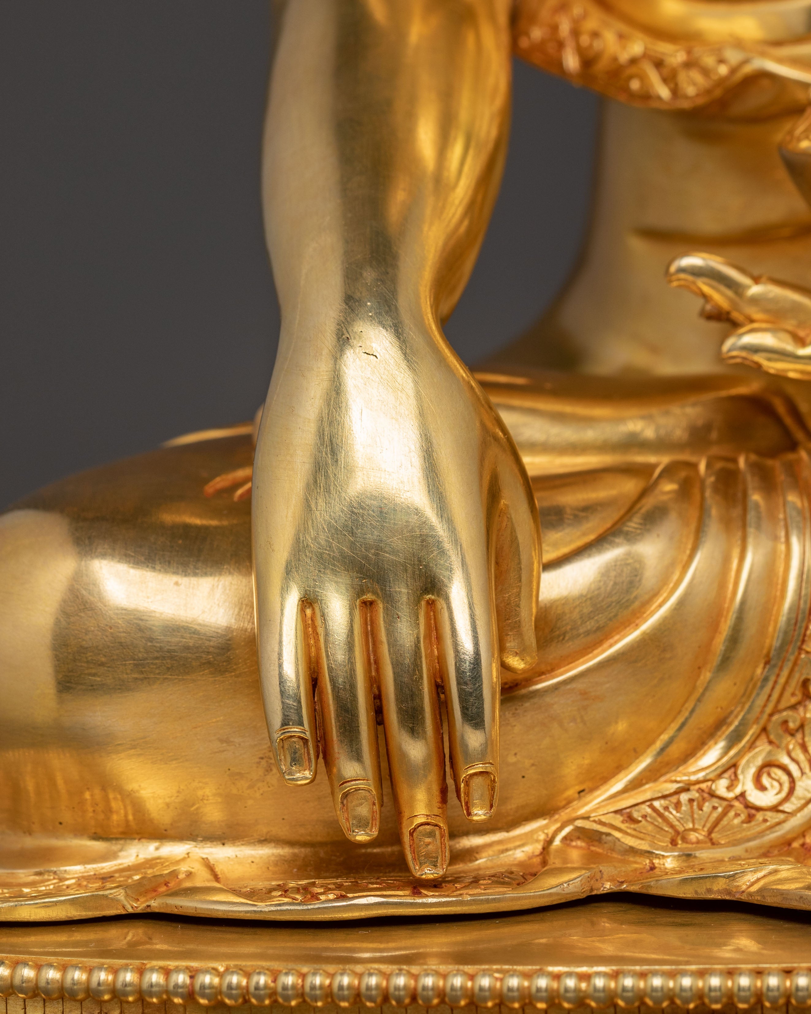 Shakyamuni Buddha Majestic Statue | Altar Decor