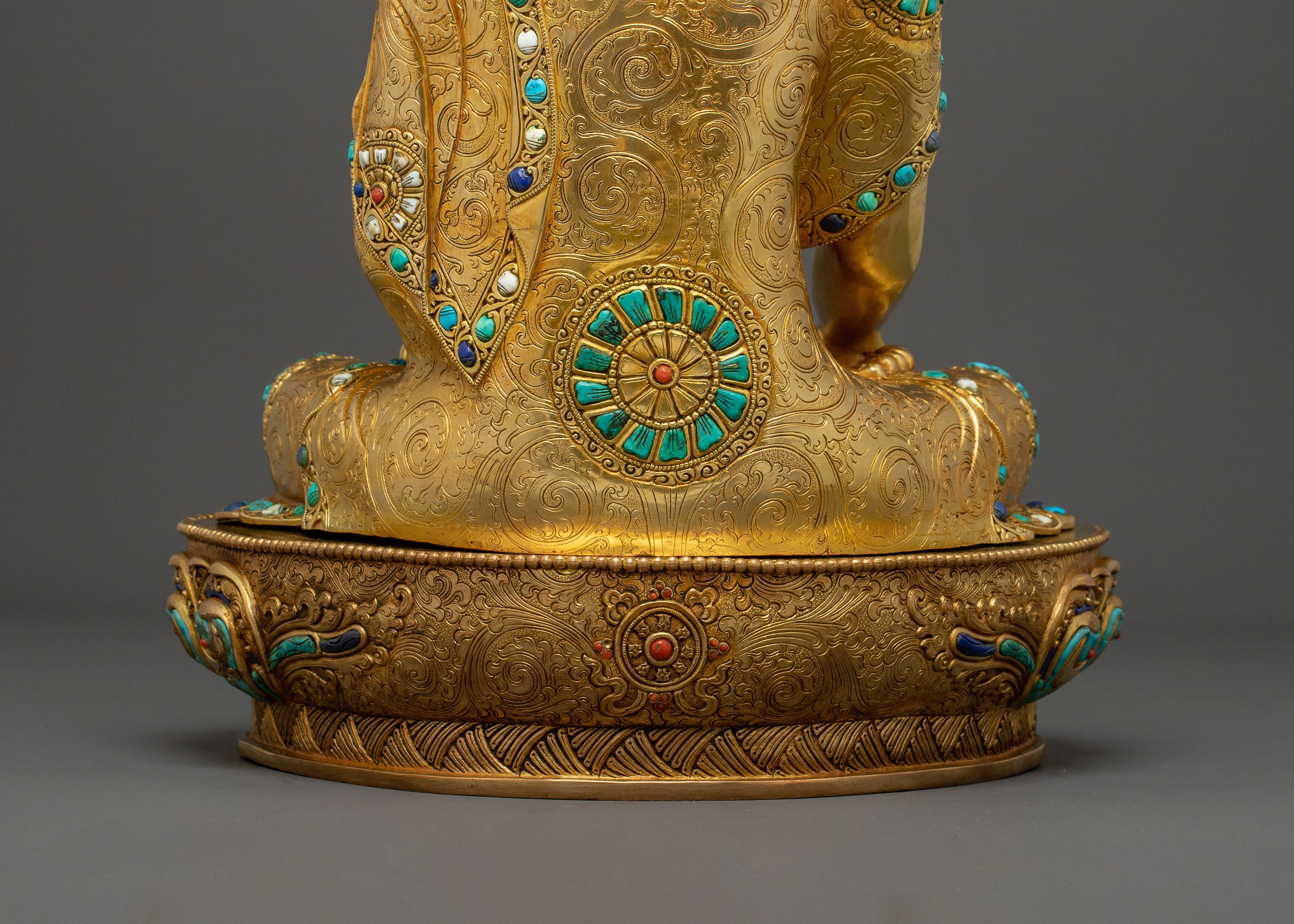 Shakyamuni Buddha Golden Dharma Statue | Enlightened Master of Wisdom