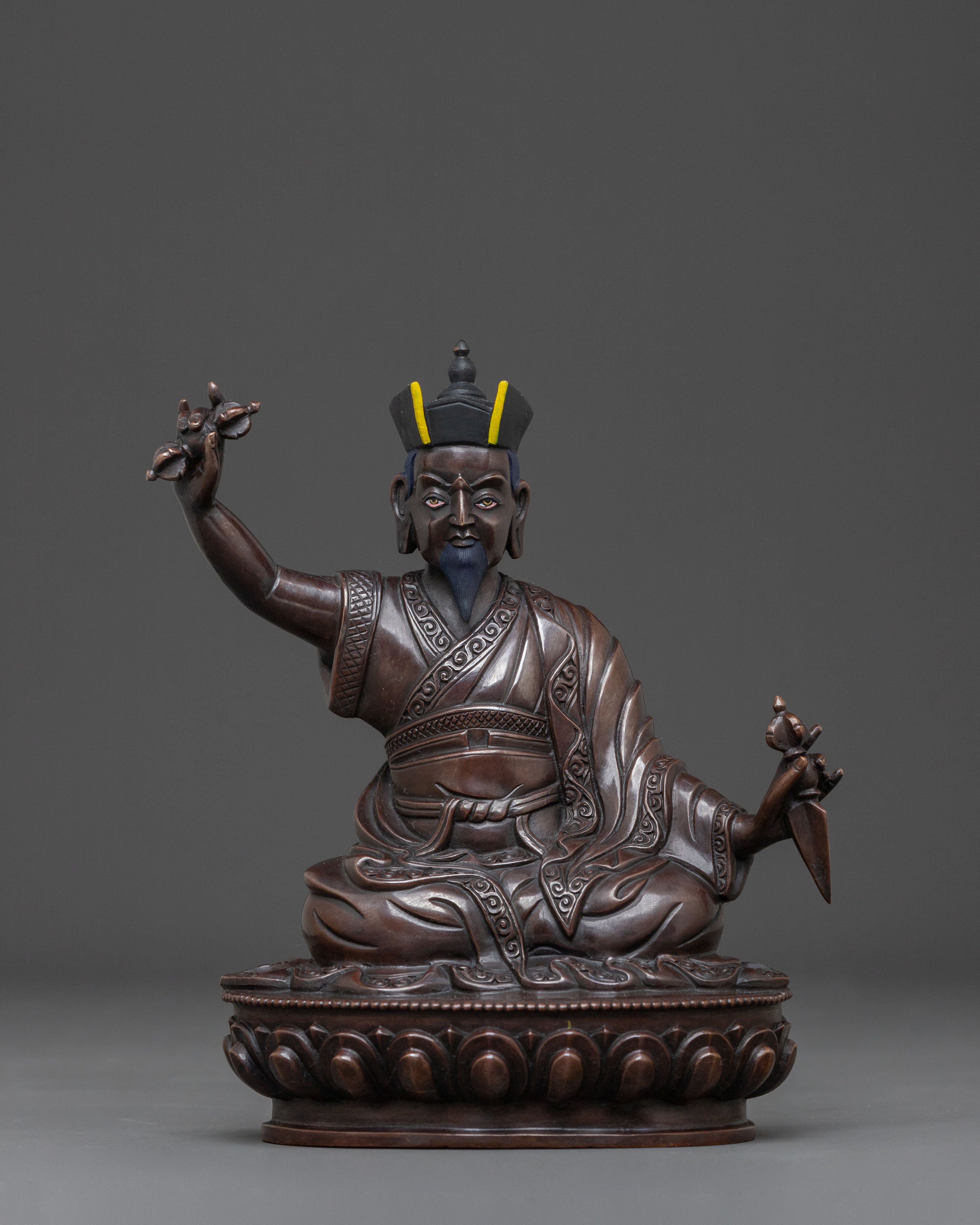 2nd Gyalwa Karmapa Statue