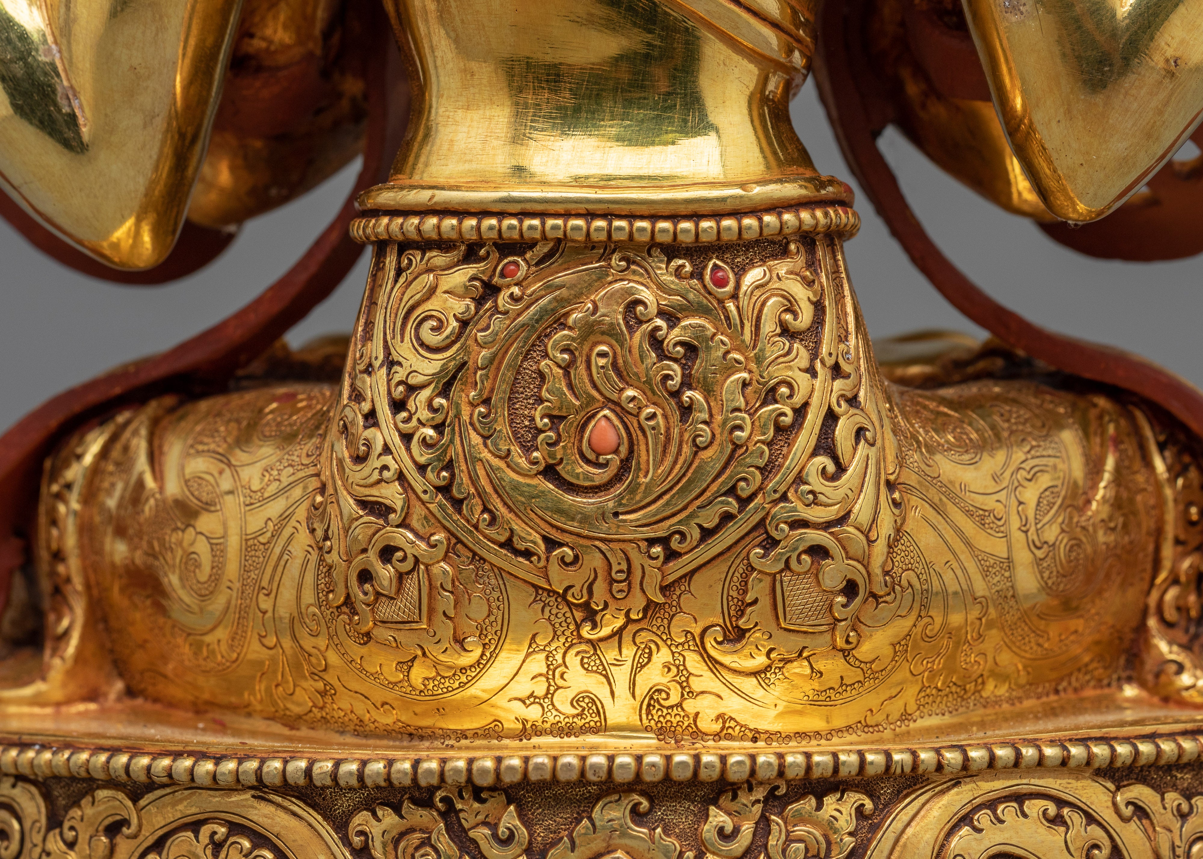 Beautiful Chenrezig Golden Statue | Bodhisattva of Compassion