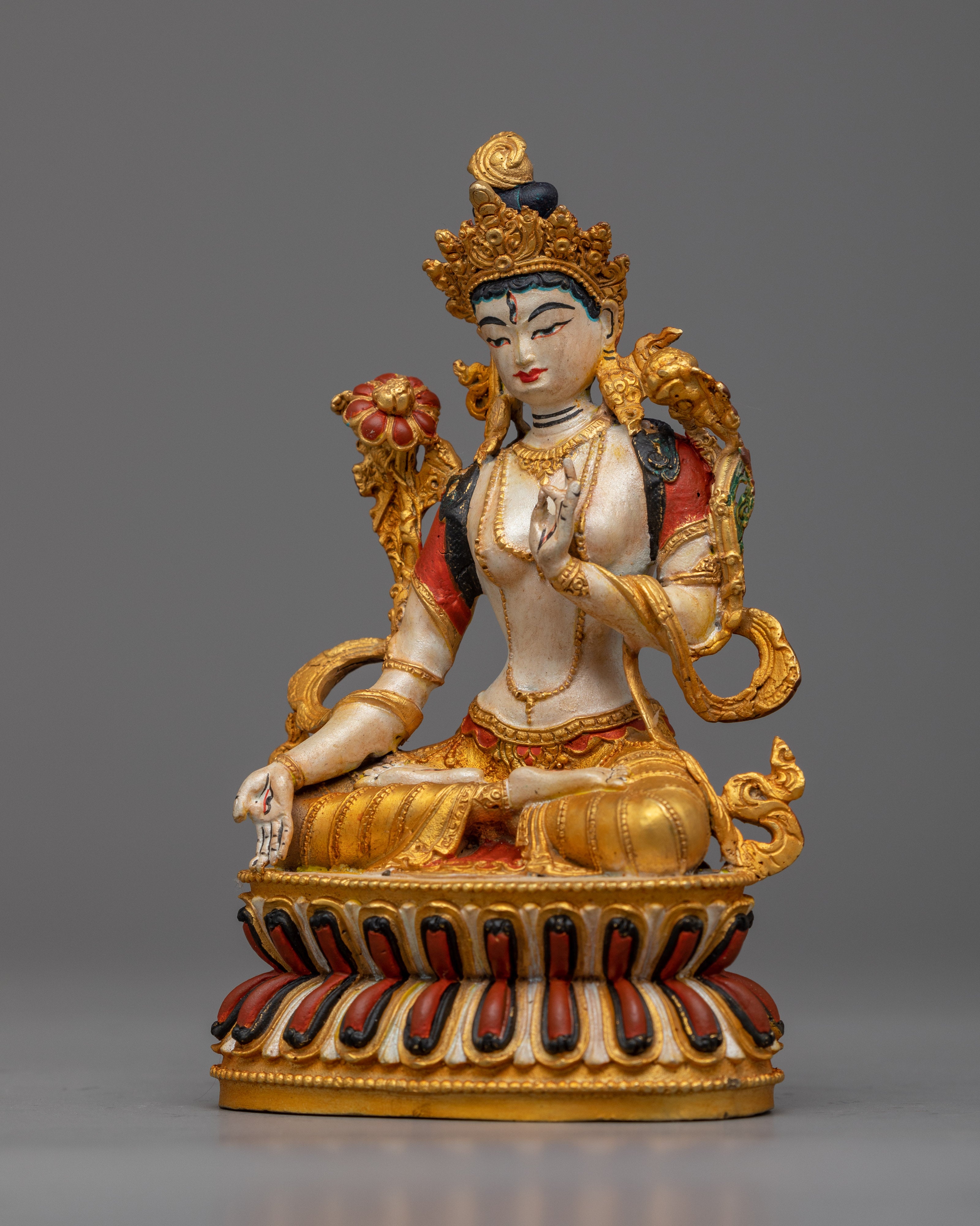 The Tiny White Tara Sculpture | An Exquisite Epitome of Compassion and Protection