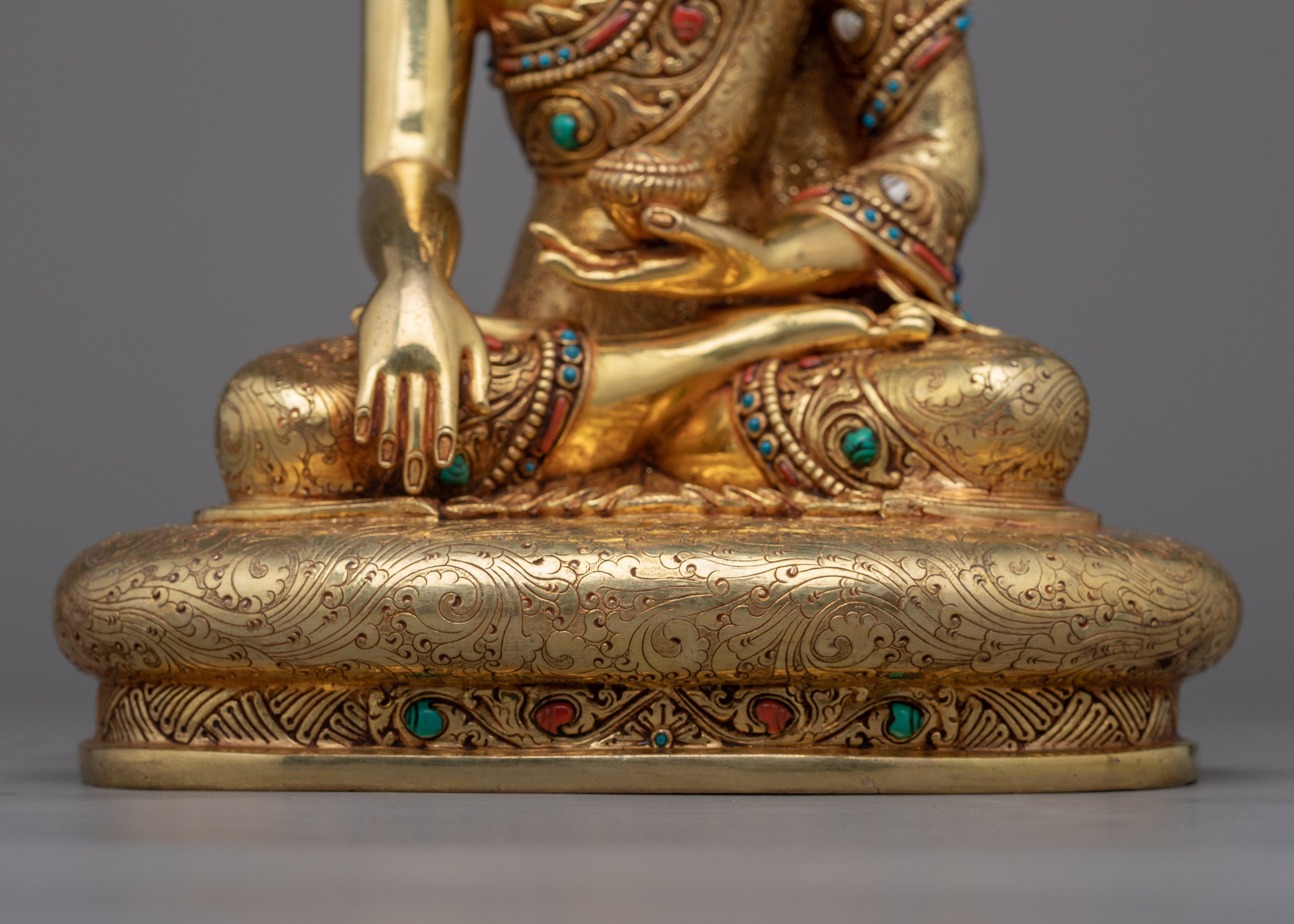 Gautam Buddha Golden Statue | High Quality Sculpture of Shakyamuni Buddha