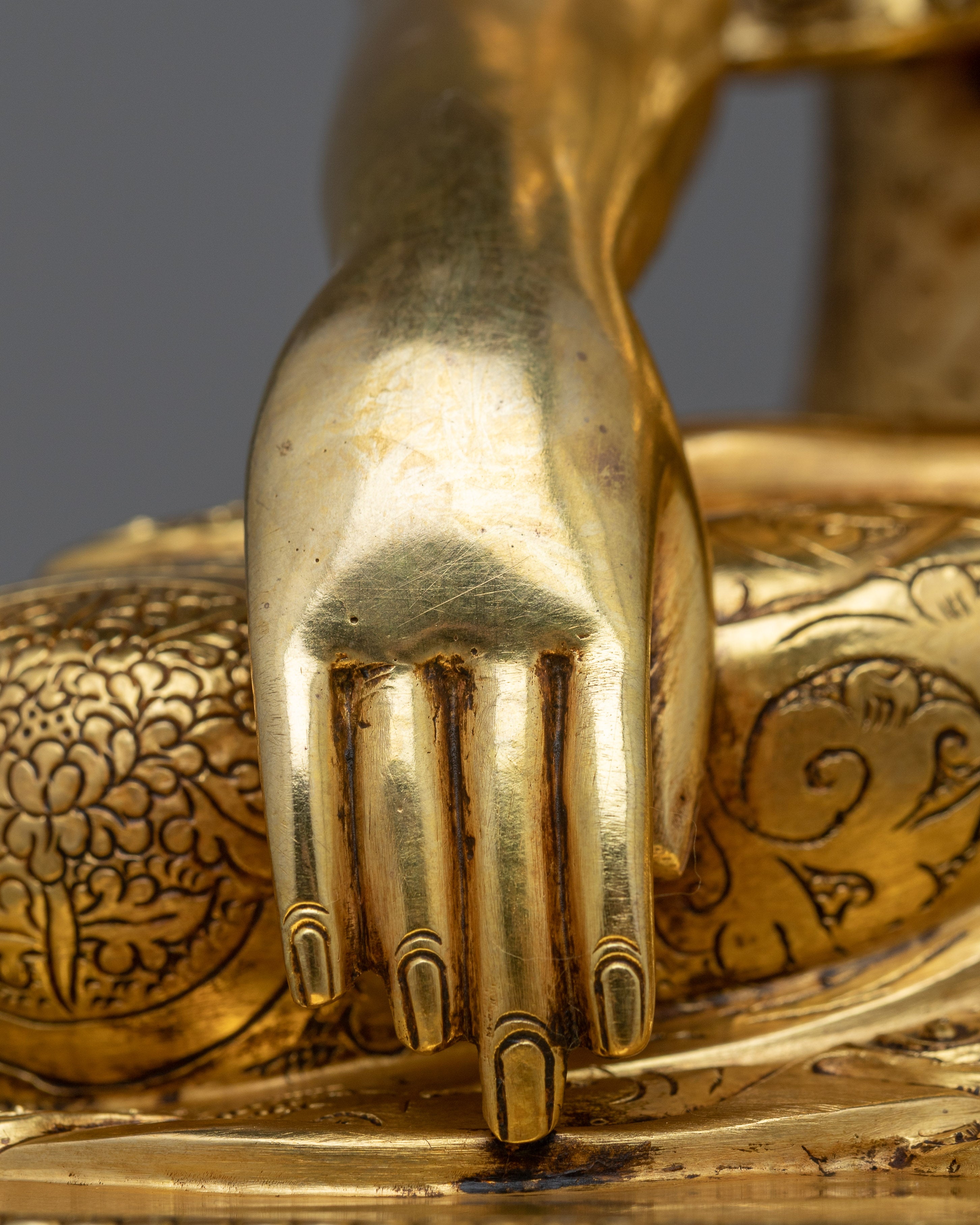 Statue of a Buddha Shakyamuni | Spiritual and Decorative Inspiration