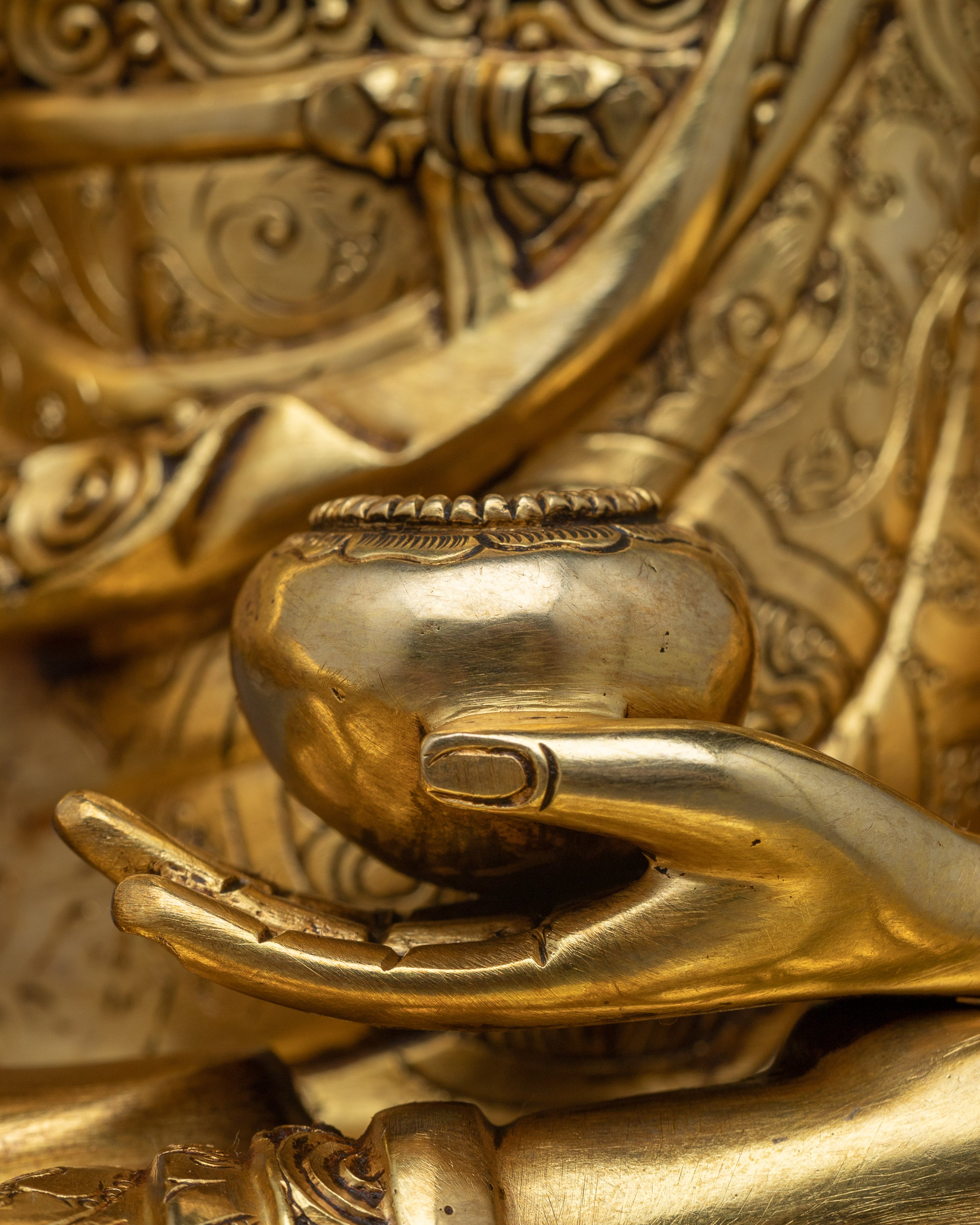 Statue of a Buddha Shakyamuni | Spiritual and Decorative Inspiration