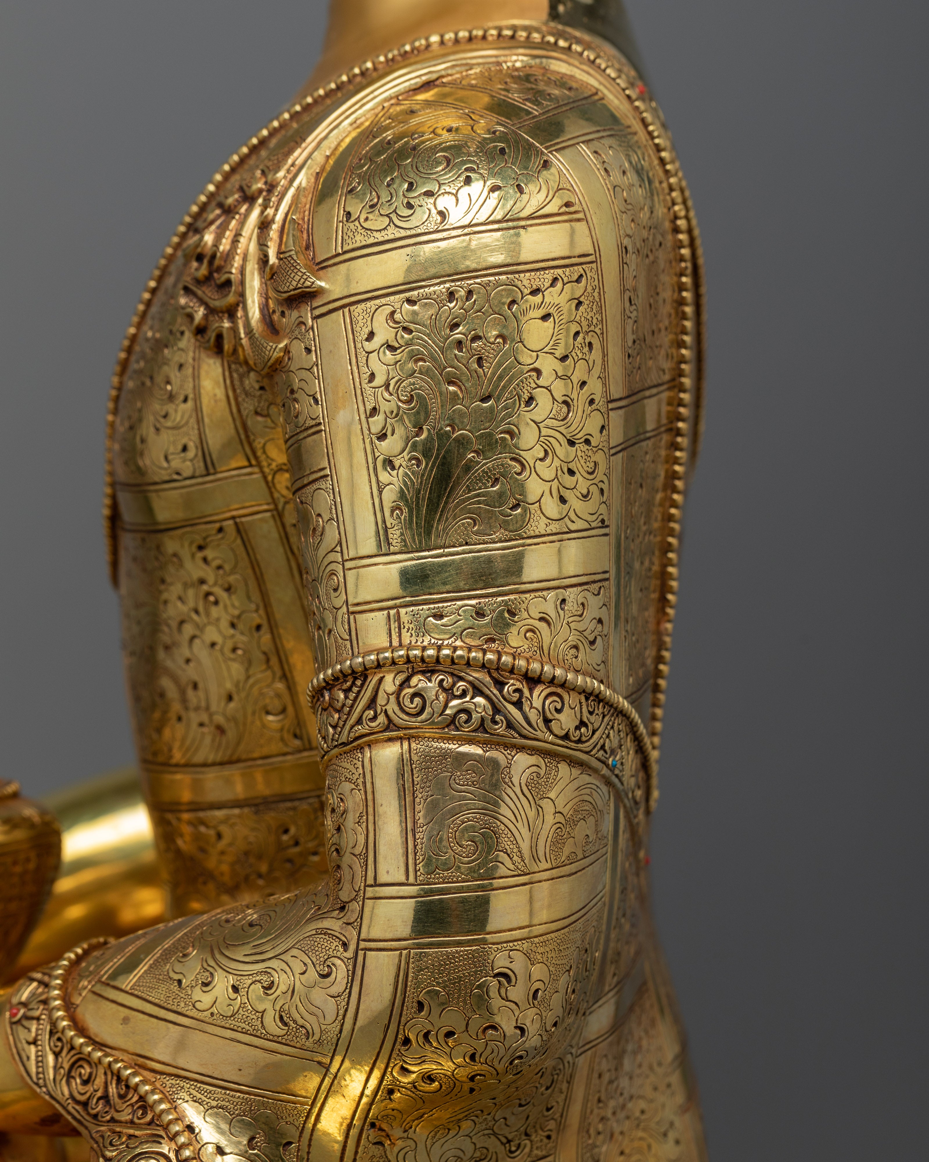 Siddhartha Gautama Buddha Statue | A Majestic Piece of Artistic Excellence