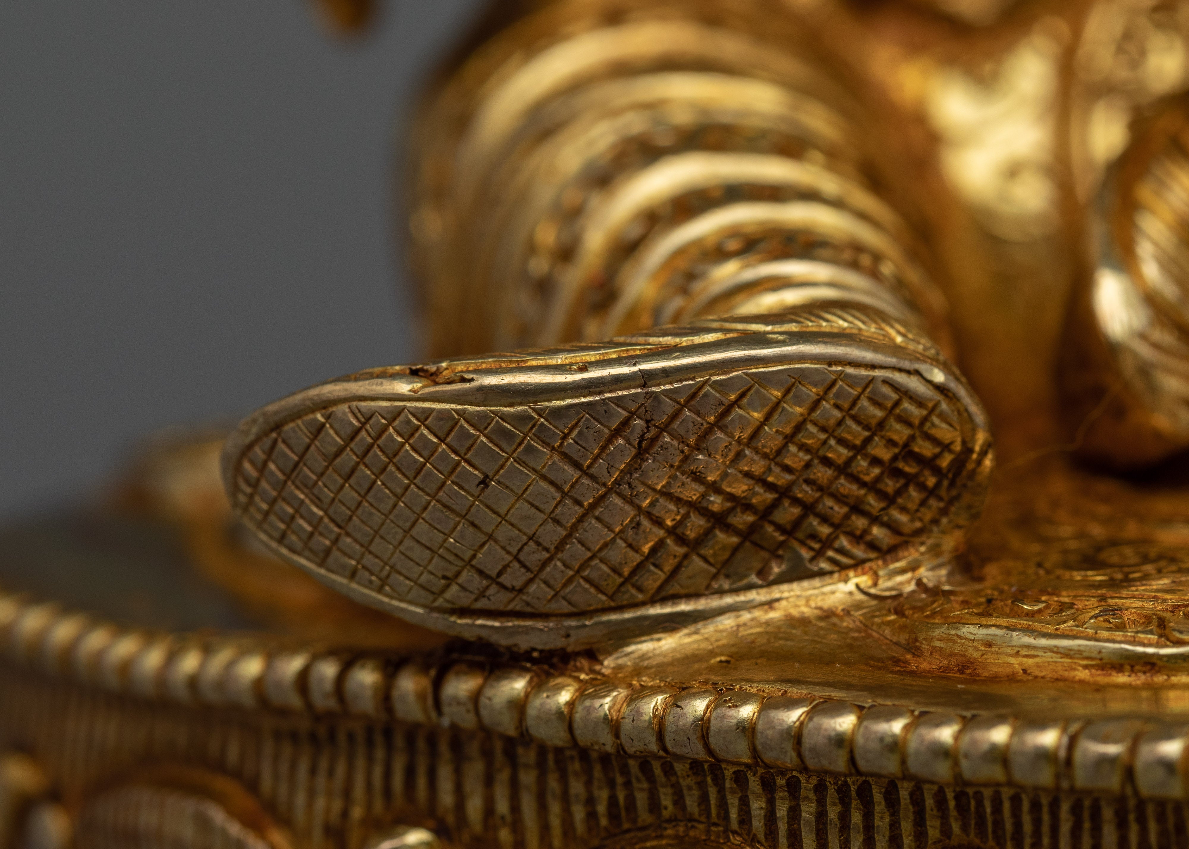 Guru Rinpoche Religious Statue | Bringing Tibetan Mysticism to Life