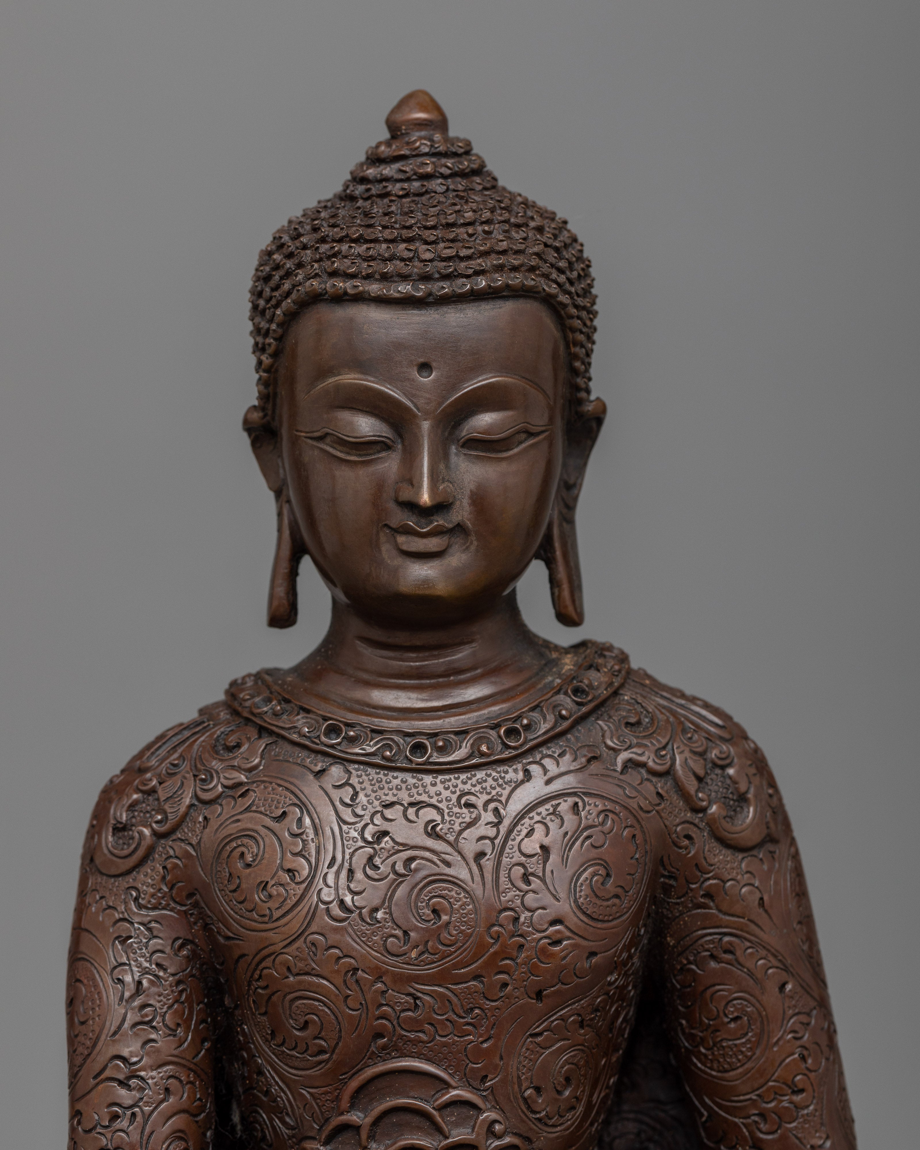 shakyamuni buddha statue