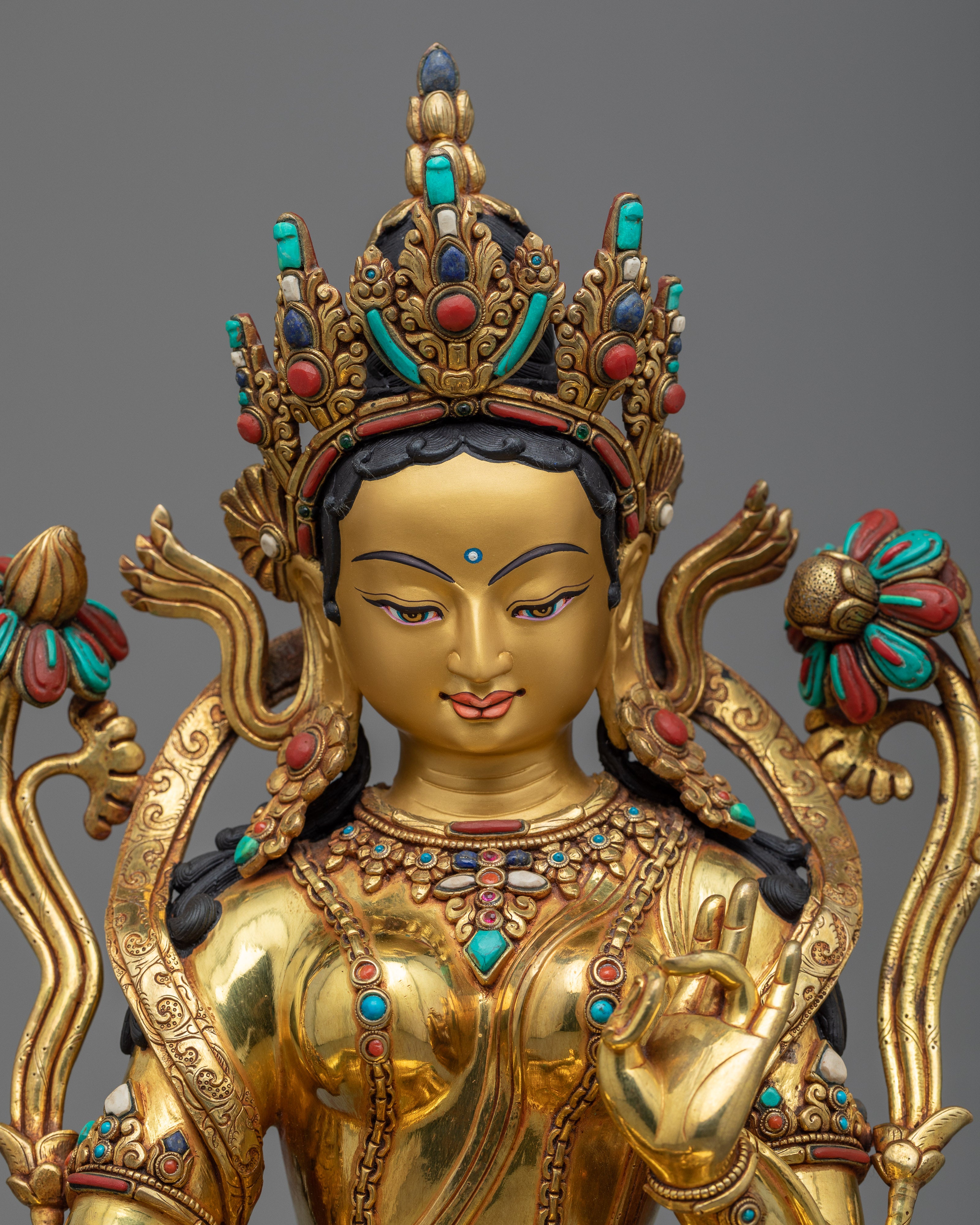 statue of the green tara