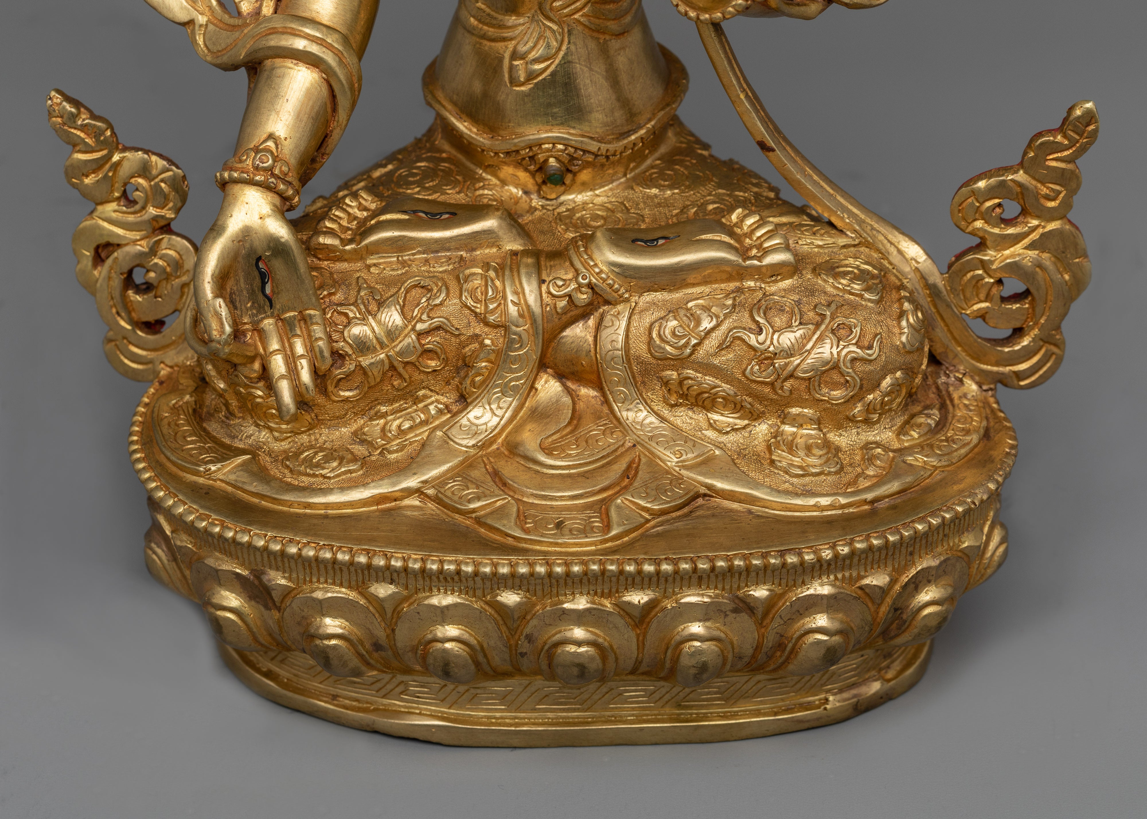 White Tara Maa Statue | Embrace the Serenity of the Divine Mother