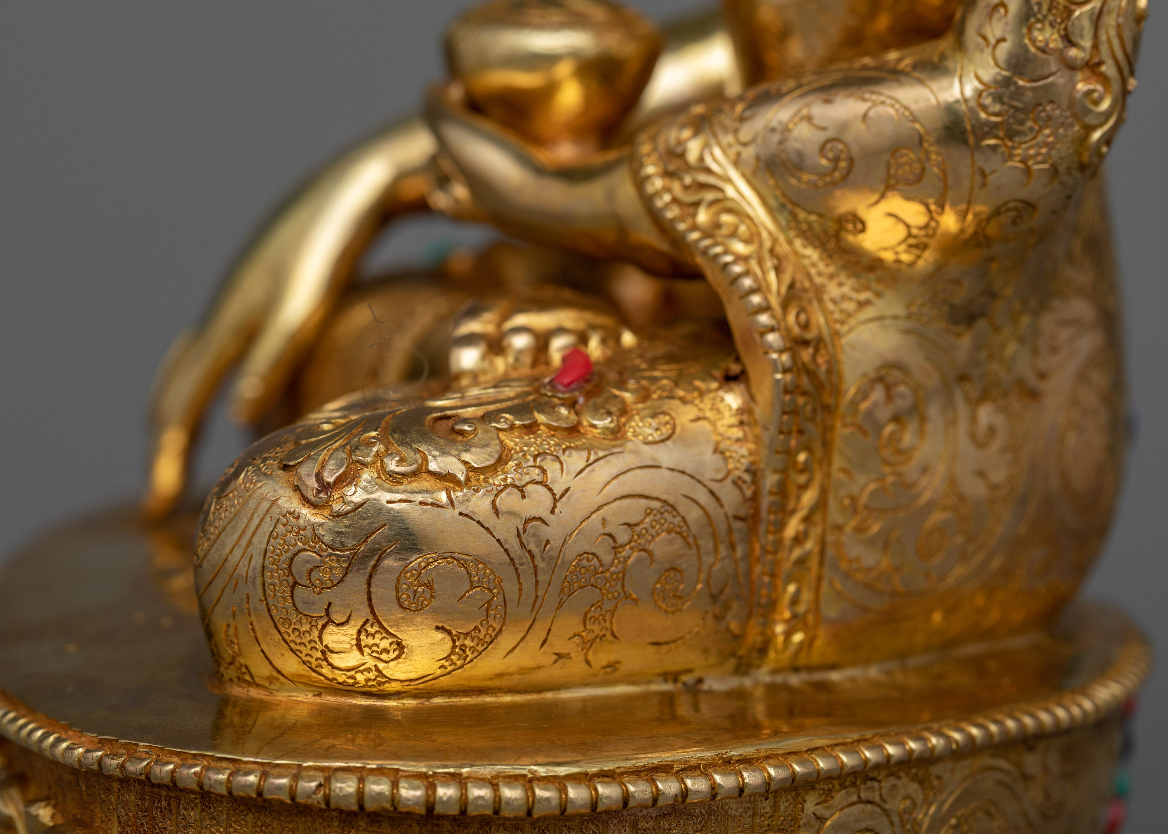 Siddhartha Gautama was a Prince who became the Buddha | Himalayan Golden Sculpture