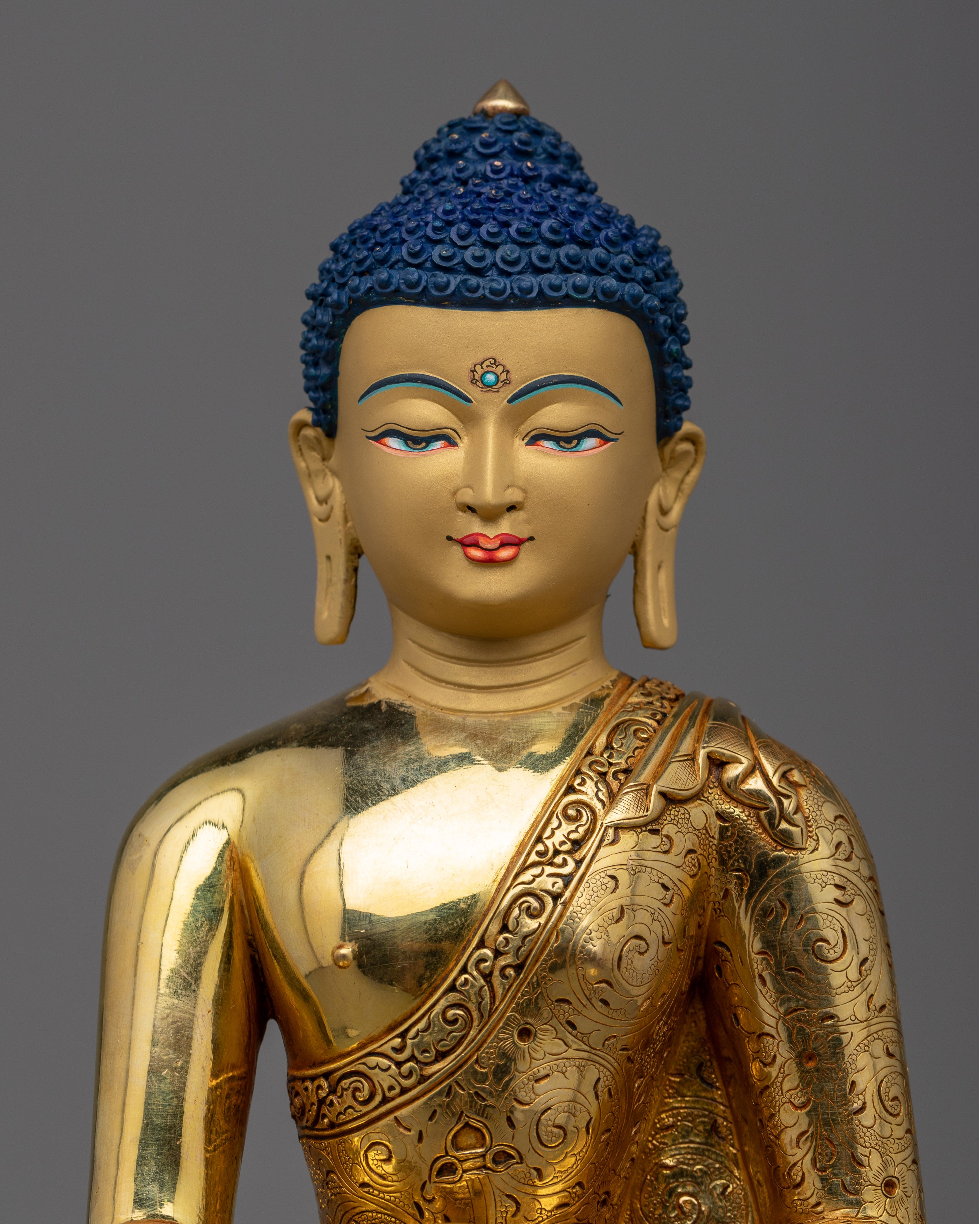 gold-gilded-shakyamuni-buddha