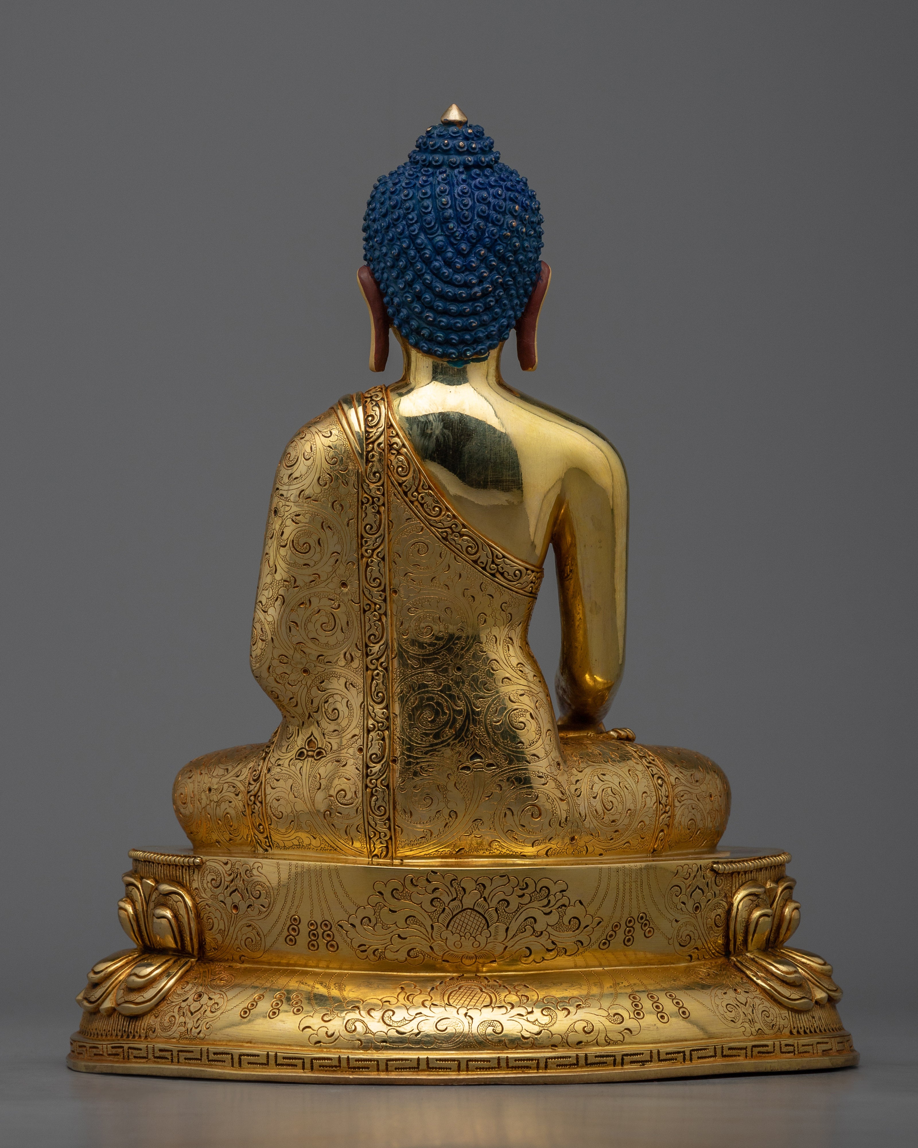 gold-gilded-shakyamuni-buddha