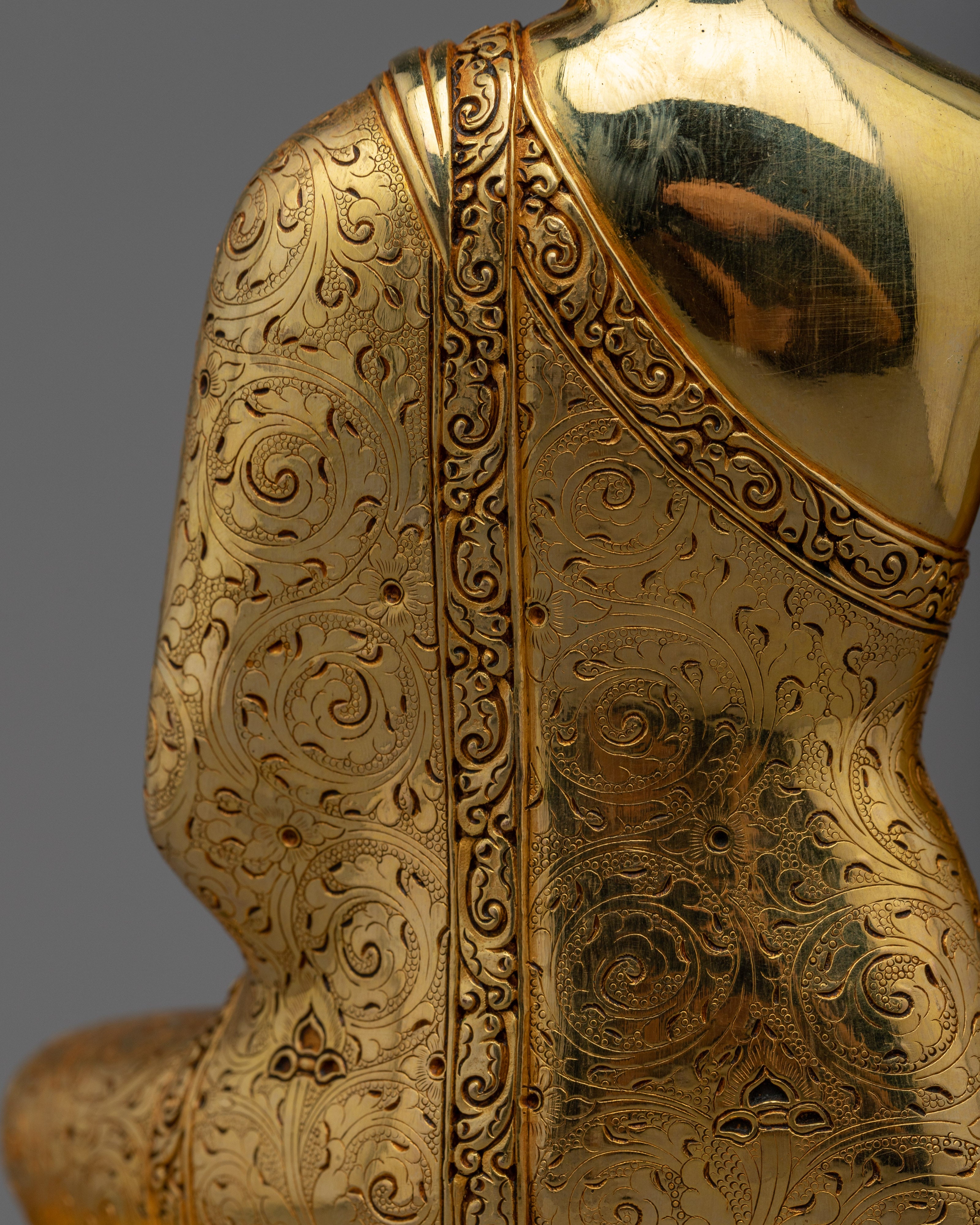 Gold-Gilded Shakyamuni Buddha Statue | Experience Enlightenment & Spirituality