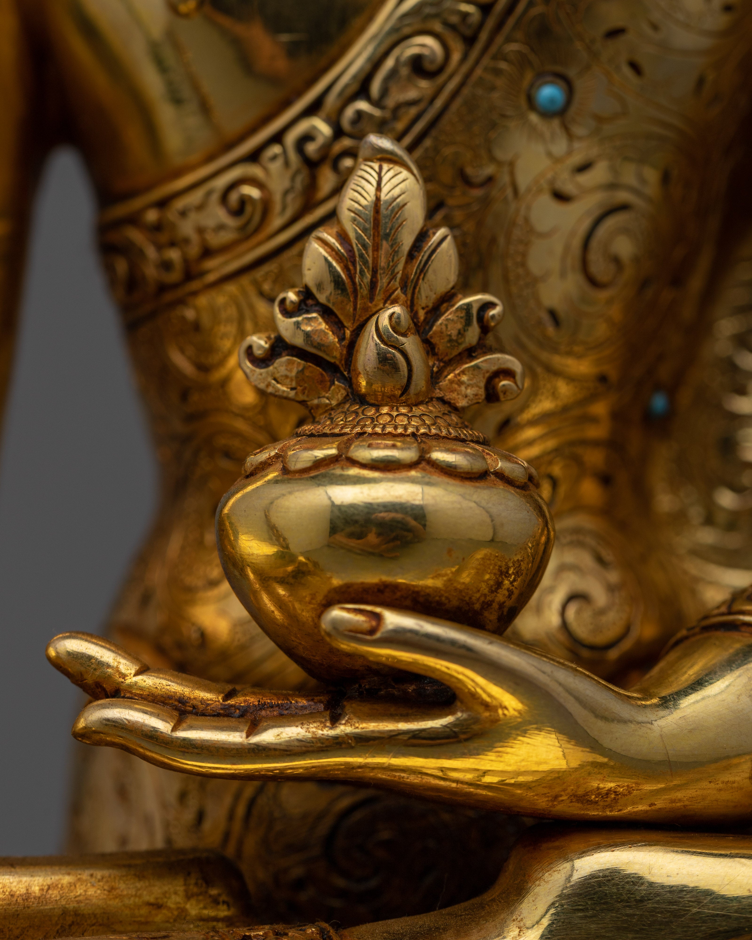 The Medicine Buddha Sculpture | Experience Tranquility with Buddha