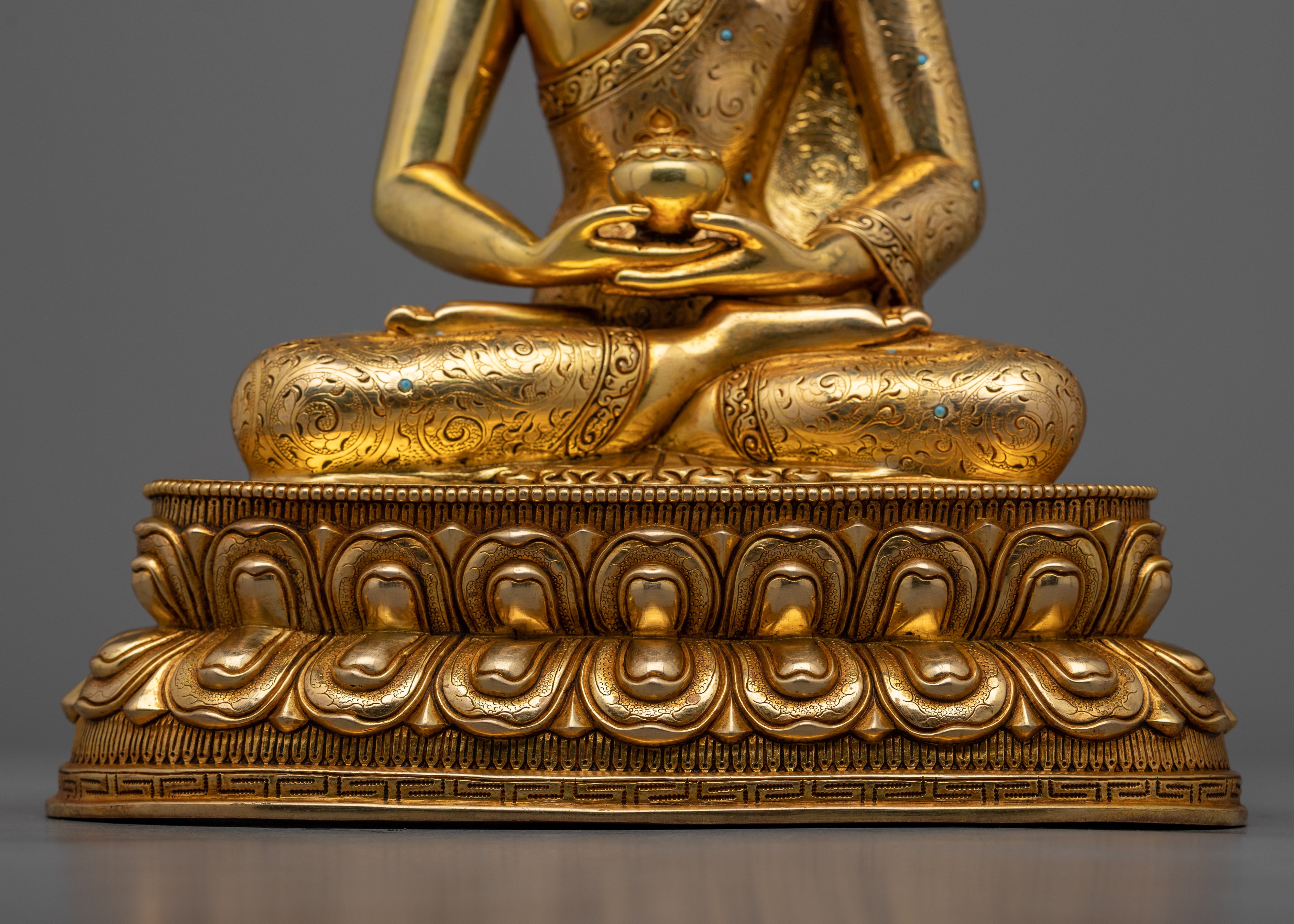 Amitabha Buddha Statuette | Unlock Eternal Peace with Gold Gilded Statue