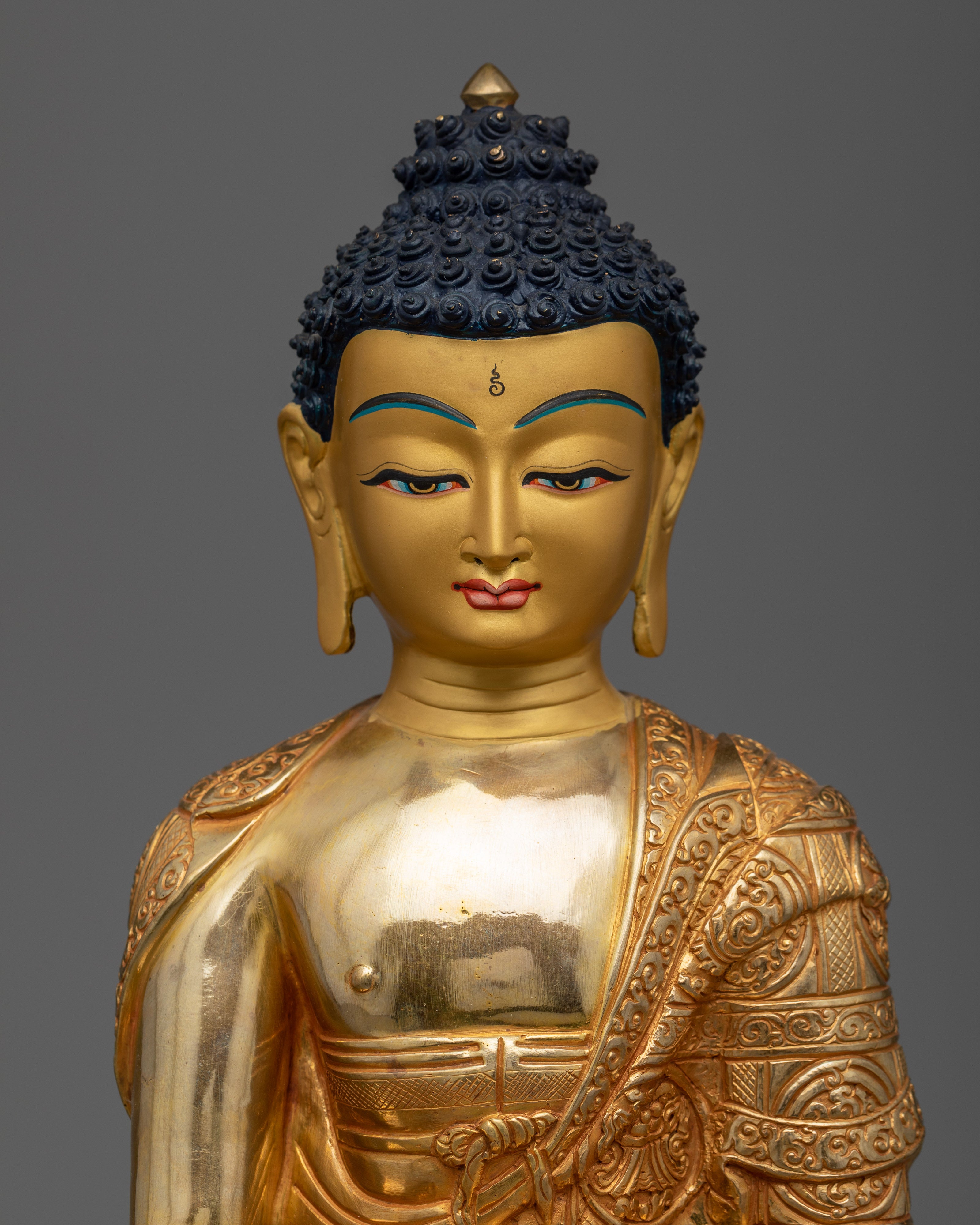 gold-gilded-shakyamuni-buddha