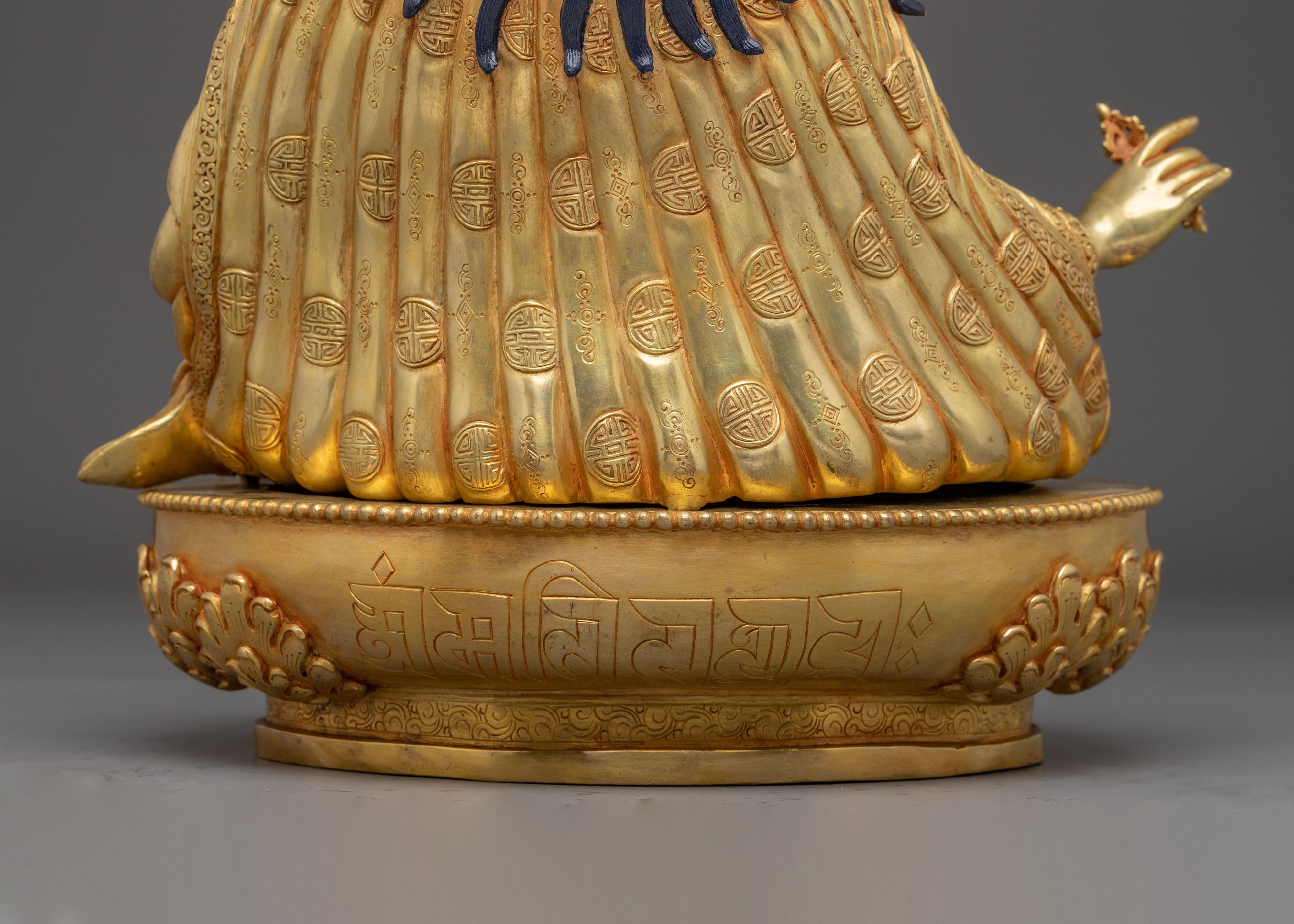 Handcrafted Spiritual Statue of Guru Rinpoche | Lotus-Born Master