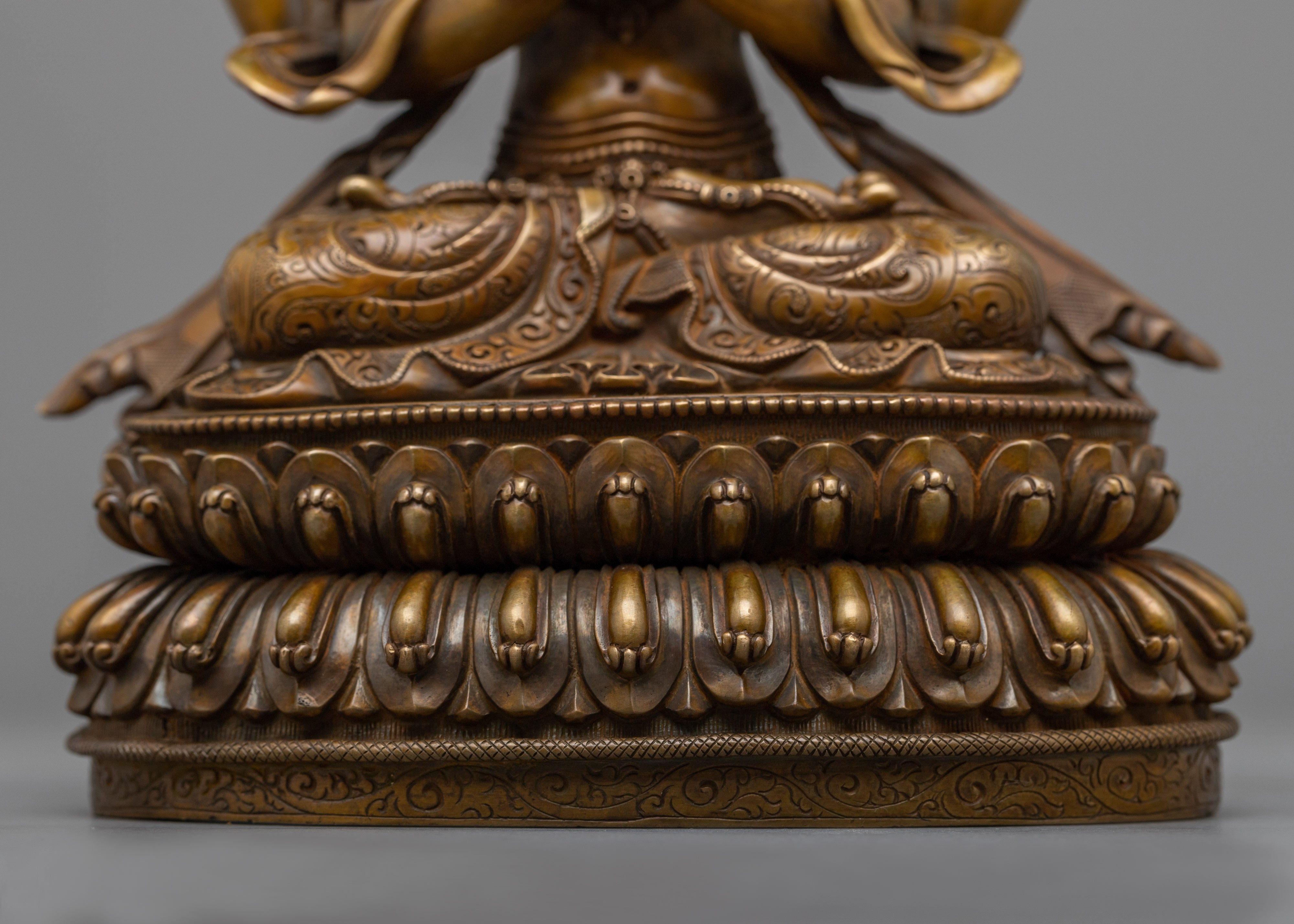 Experience Divine Grace with Our Antique Avalokite Shvara Statue