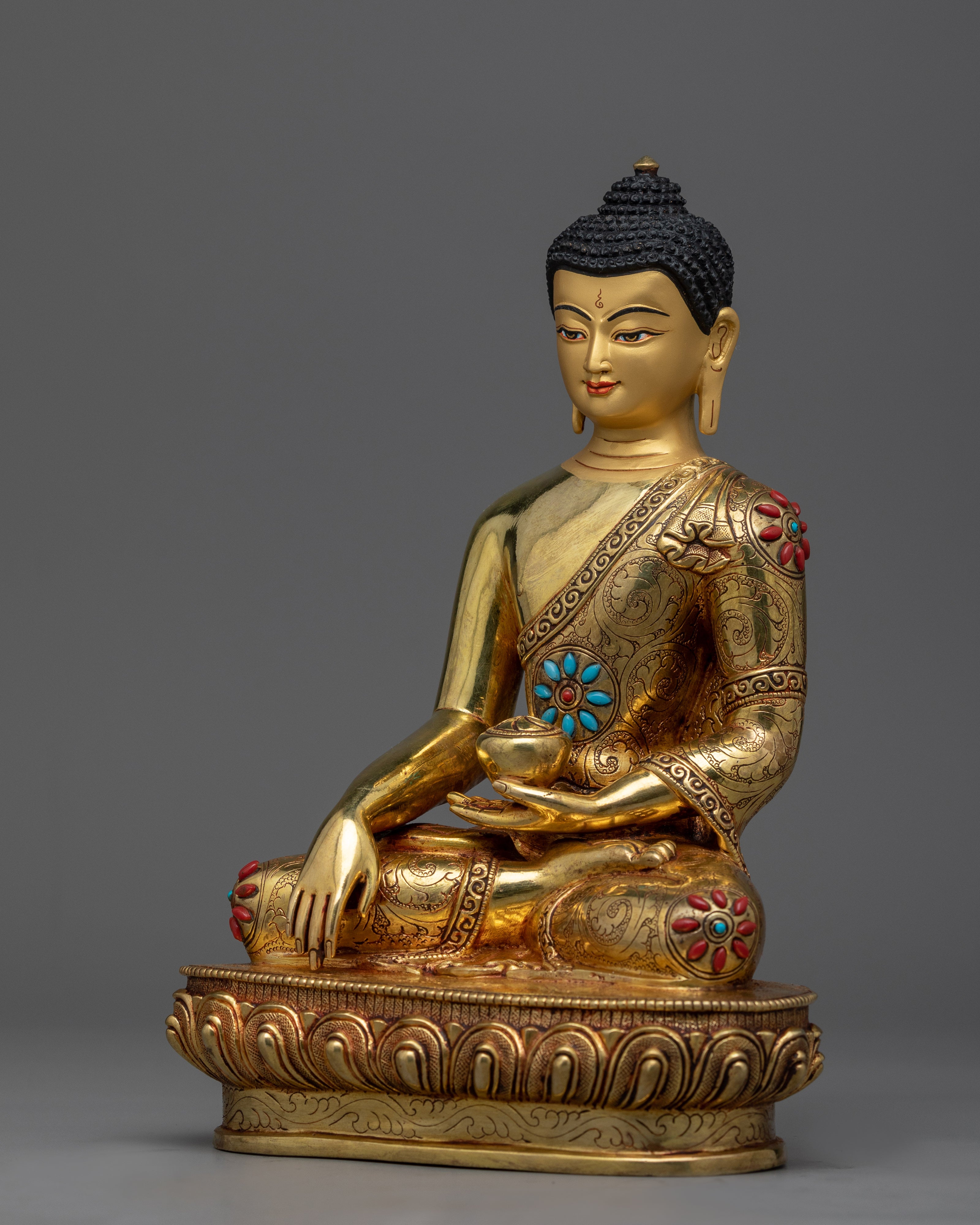 shakyamuni-buddha-sacred-statue