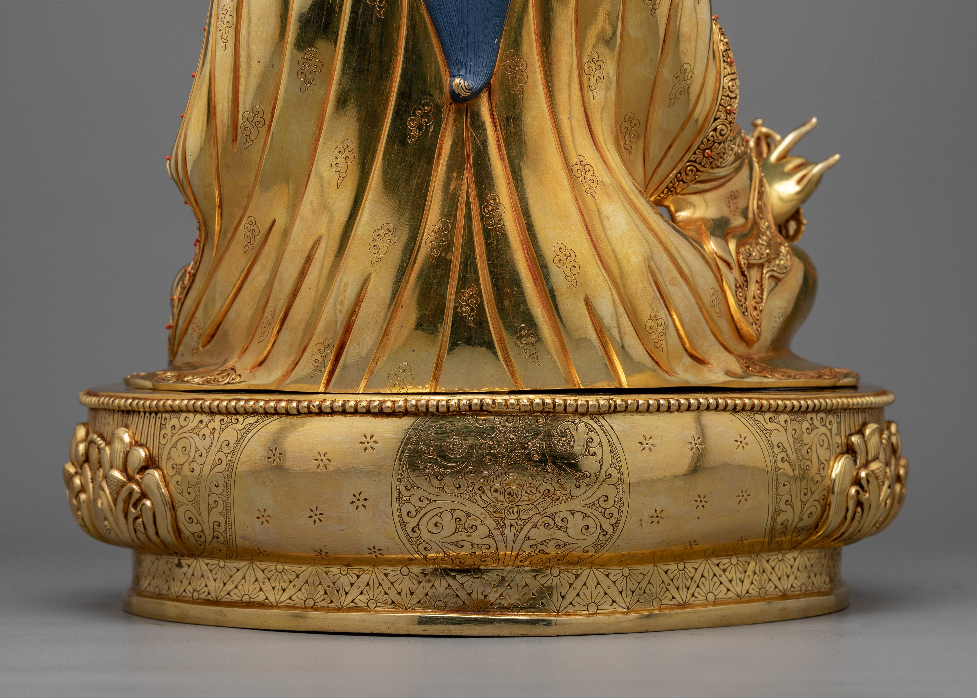 Gururinpoche Gold Gilded Statue | The Source of Vajrayana Buddhism