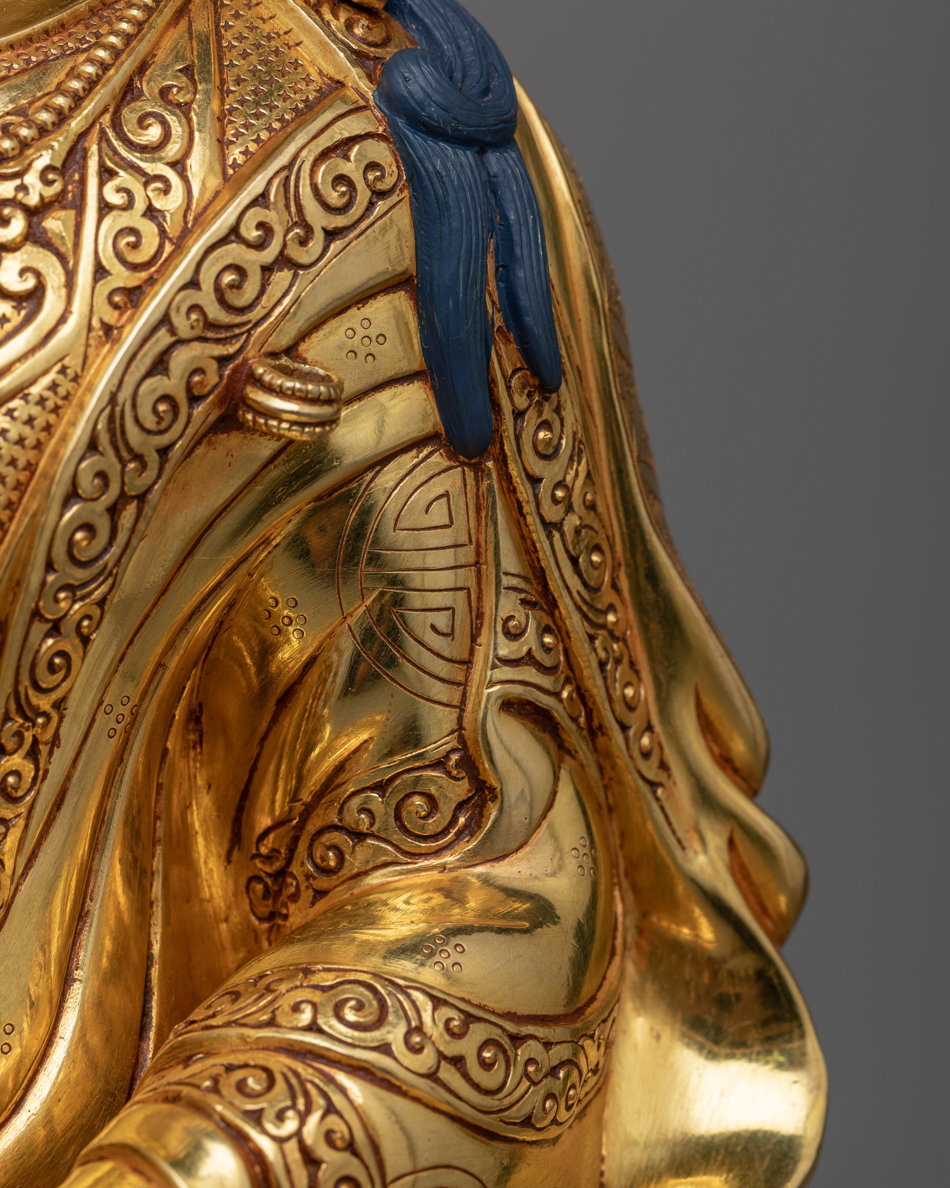 Statue of Guru Rinpoche | Evoke Spiritual Reverence with Padmasambhava