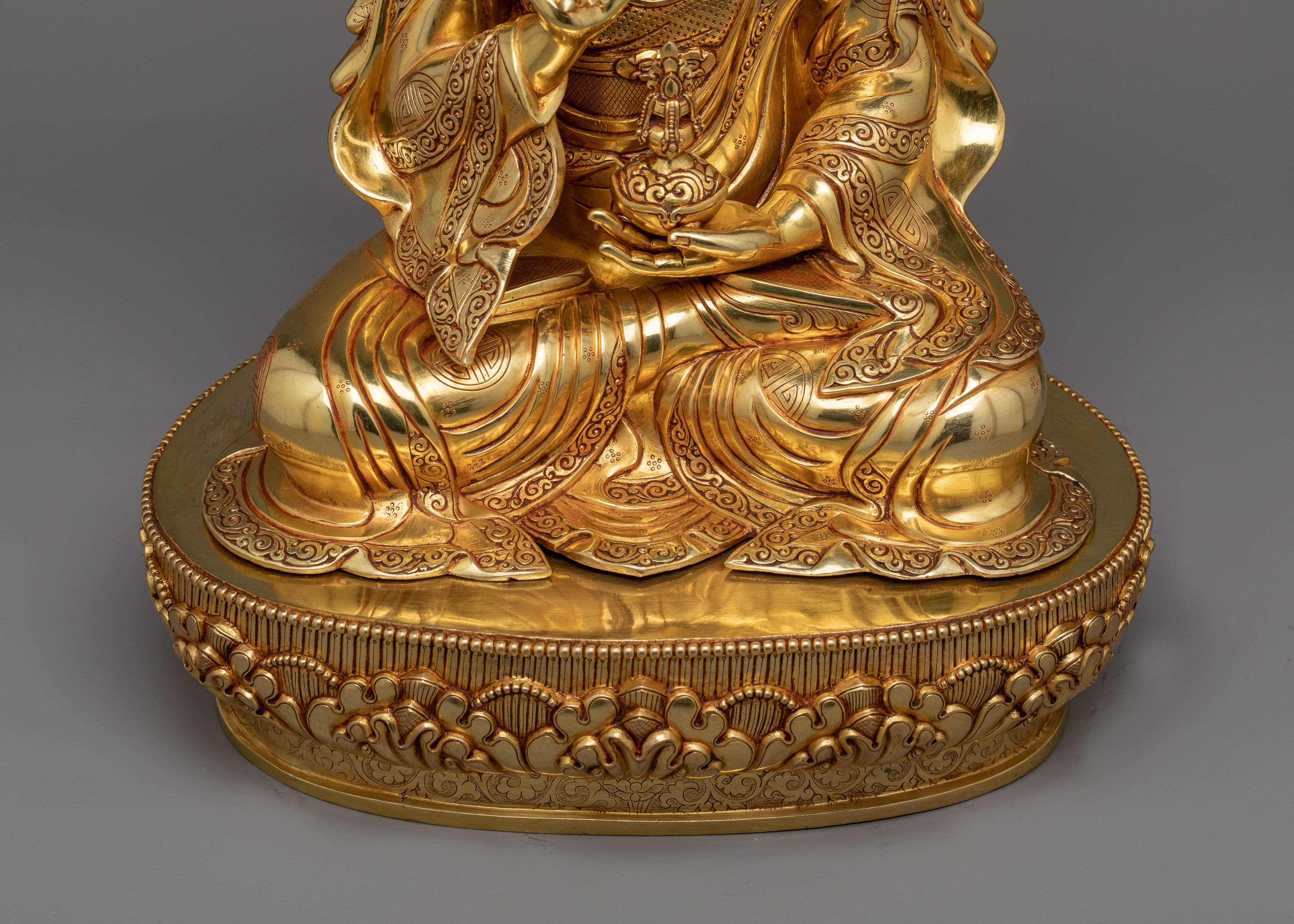 Statue of Guru Rinpoche | Evoke Spiritual Reverence with Padmasambhava
