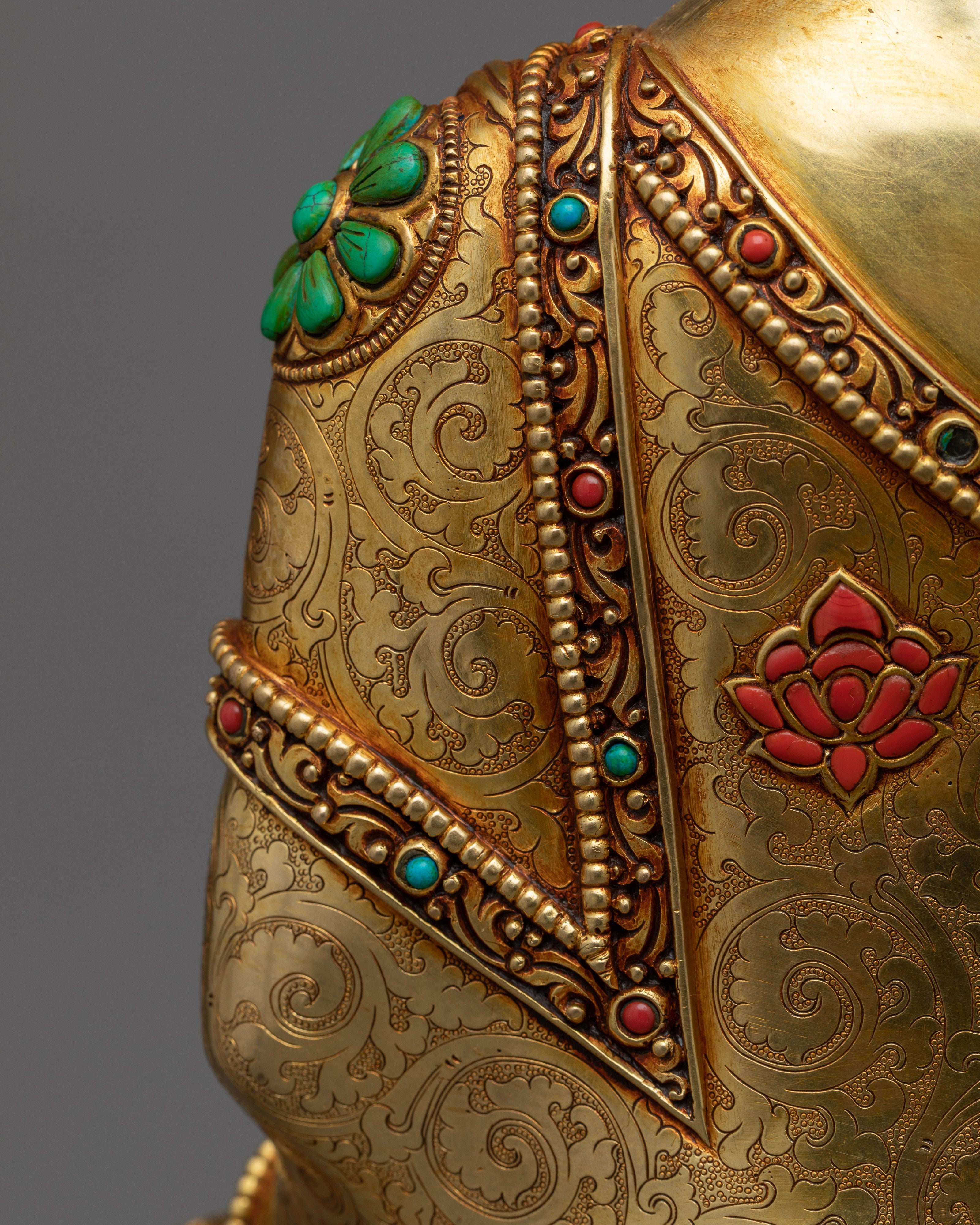 Enlightened Buddha Shakyamuni Statue | Serenity with our Shakyamuni Buddha Sculpture