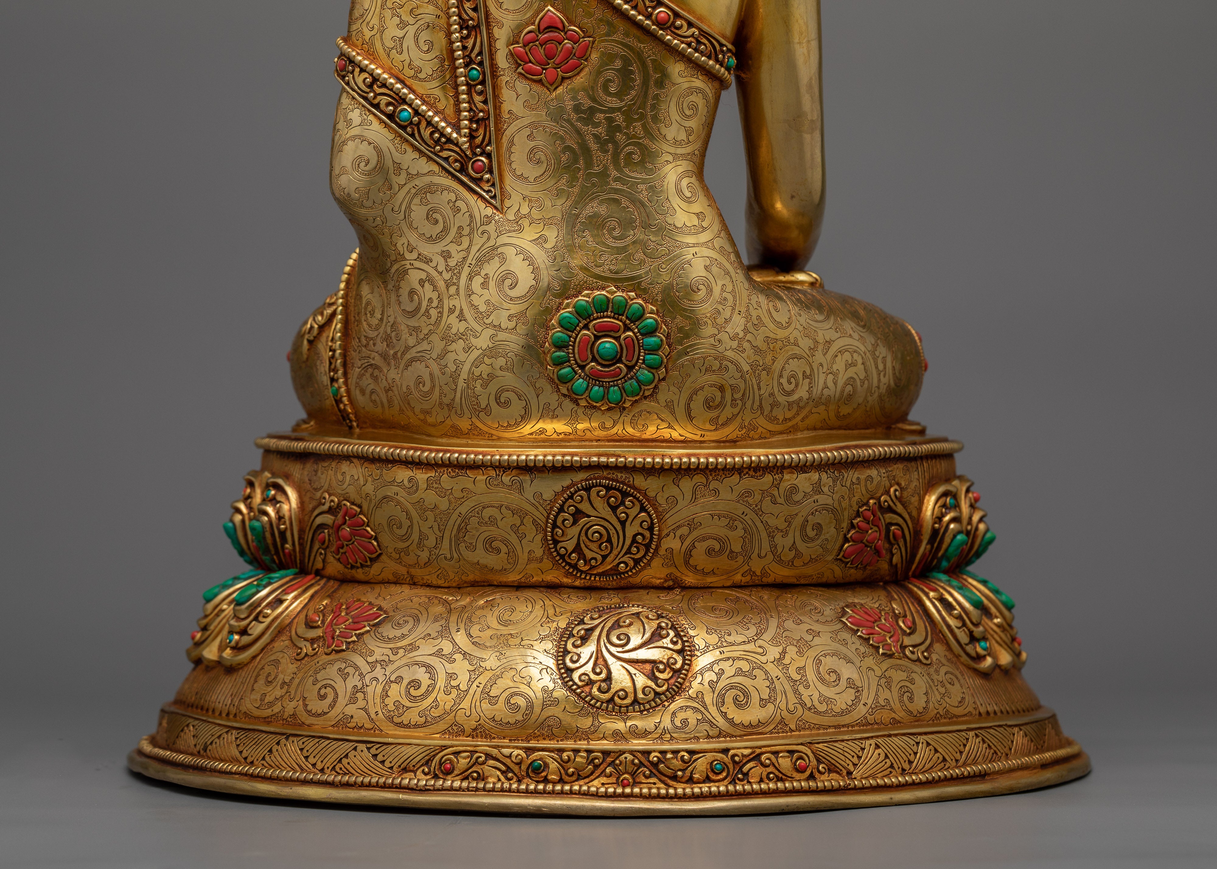 Enlightened Buddha Shakyamuni Statue | Serenity with our Shakyamuni Buddha Sculpture