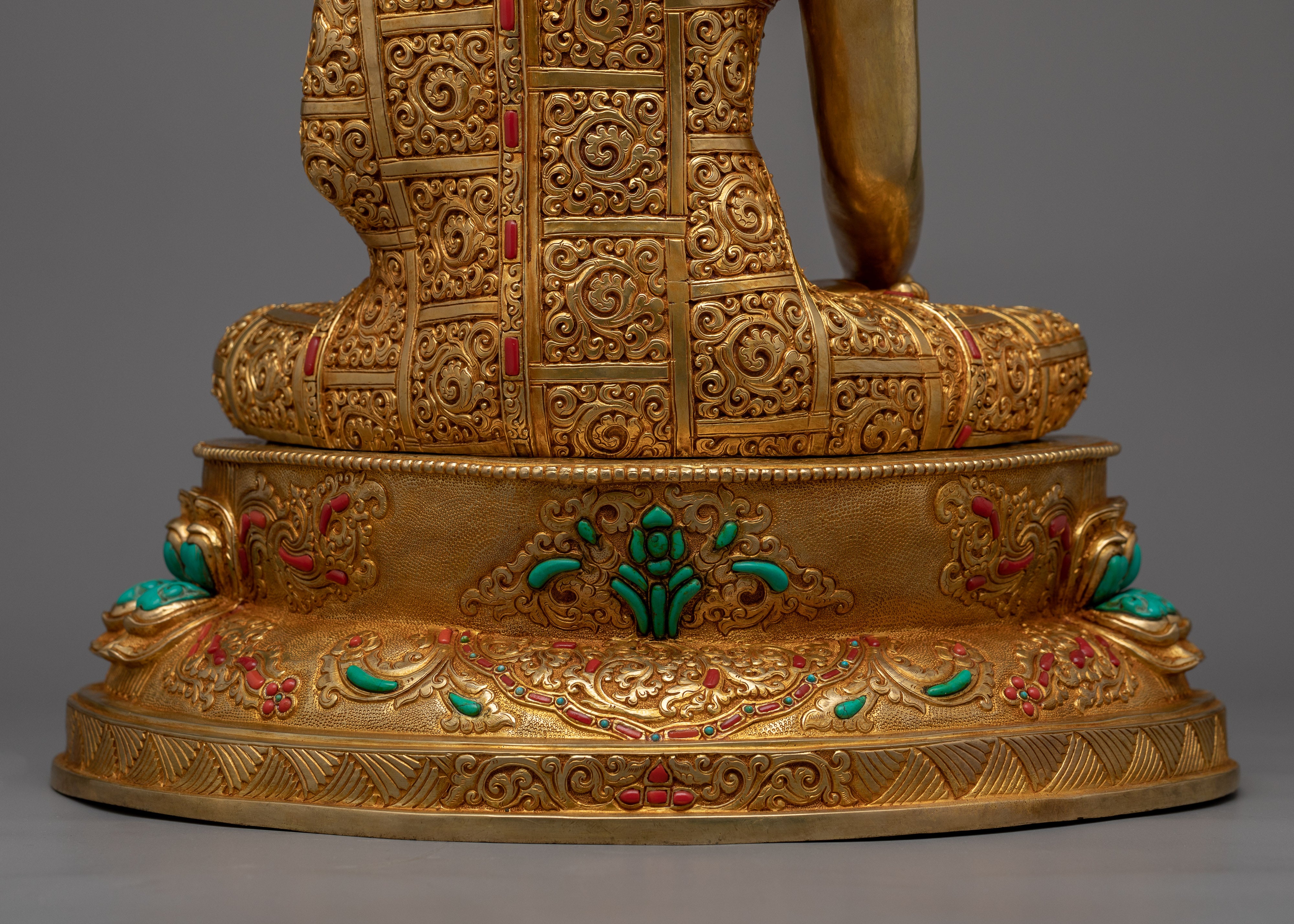 Shakyamuni Buddha Statue for Home Shrine | Infuse Serenity with Buddha