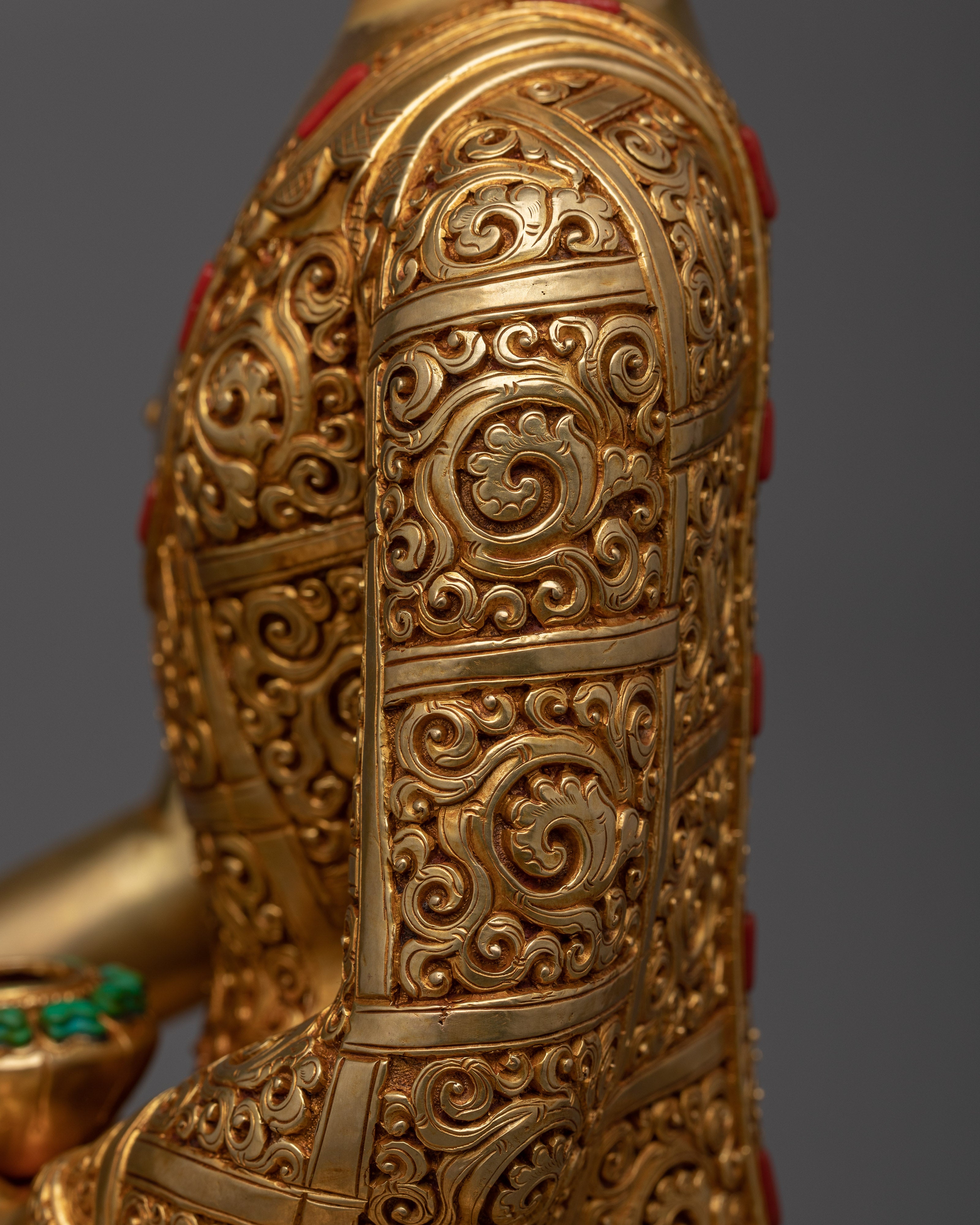 Shakyamuni Buddha Statue for Home Shrine | Infuse Serenity with Buddha