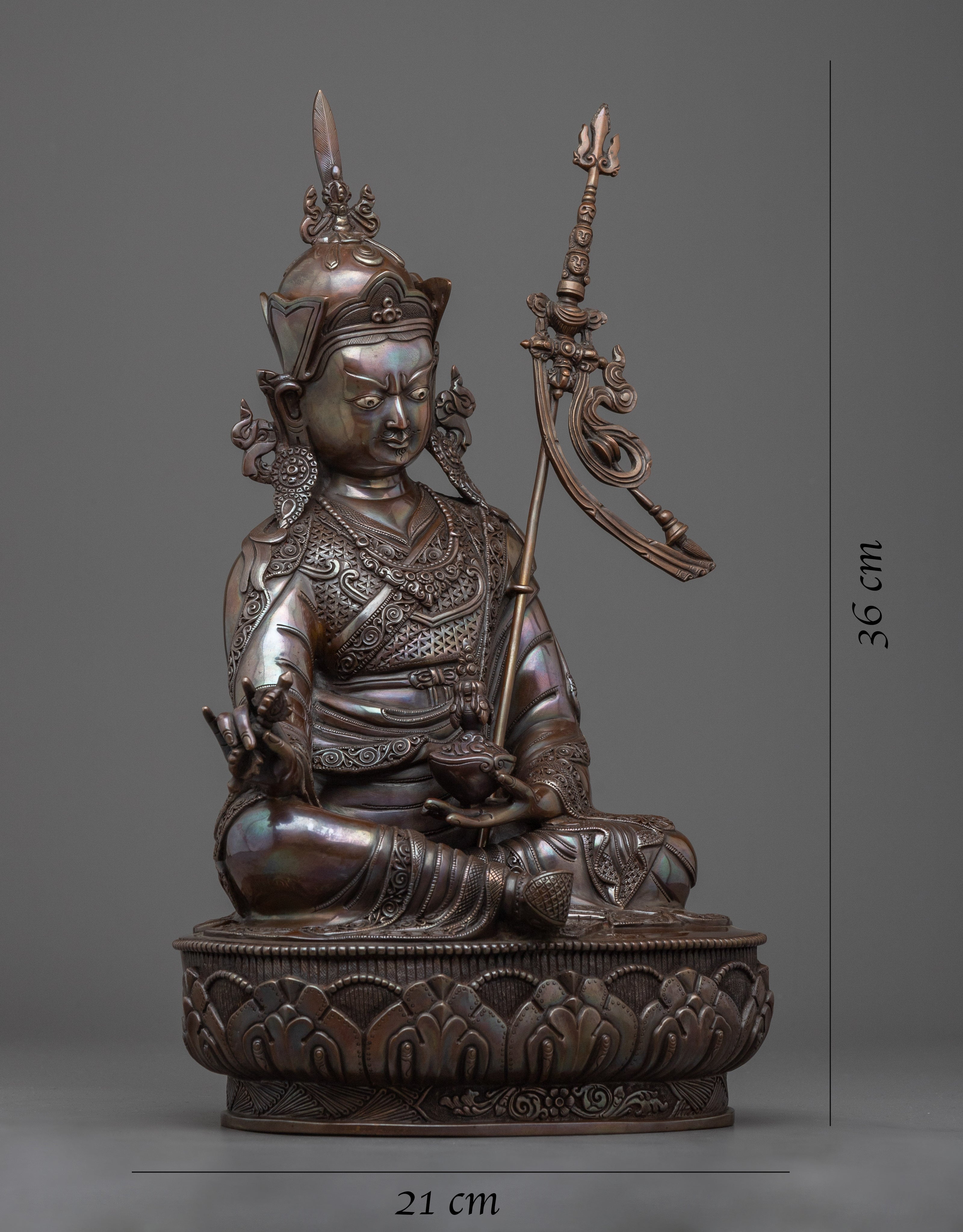 Dusum Sangye Guru Rinpoche Statue | Illuminate Your Spiritual Path with Guru Rinpoche's Guidance