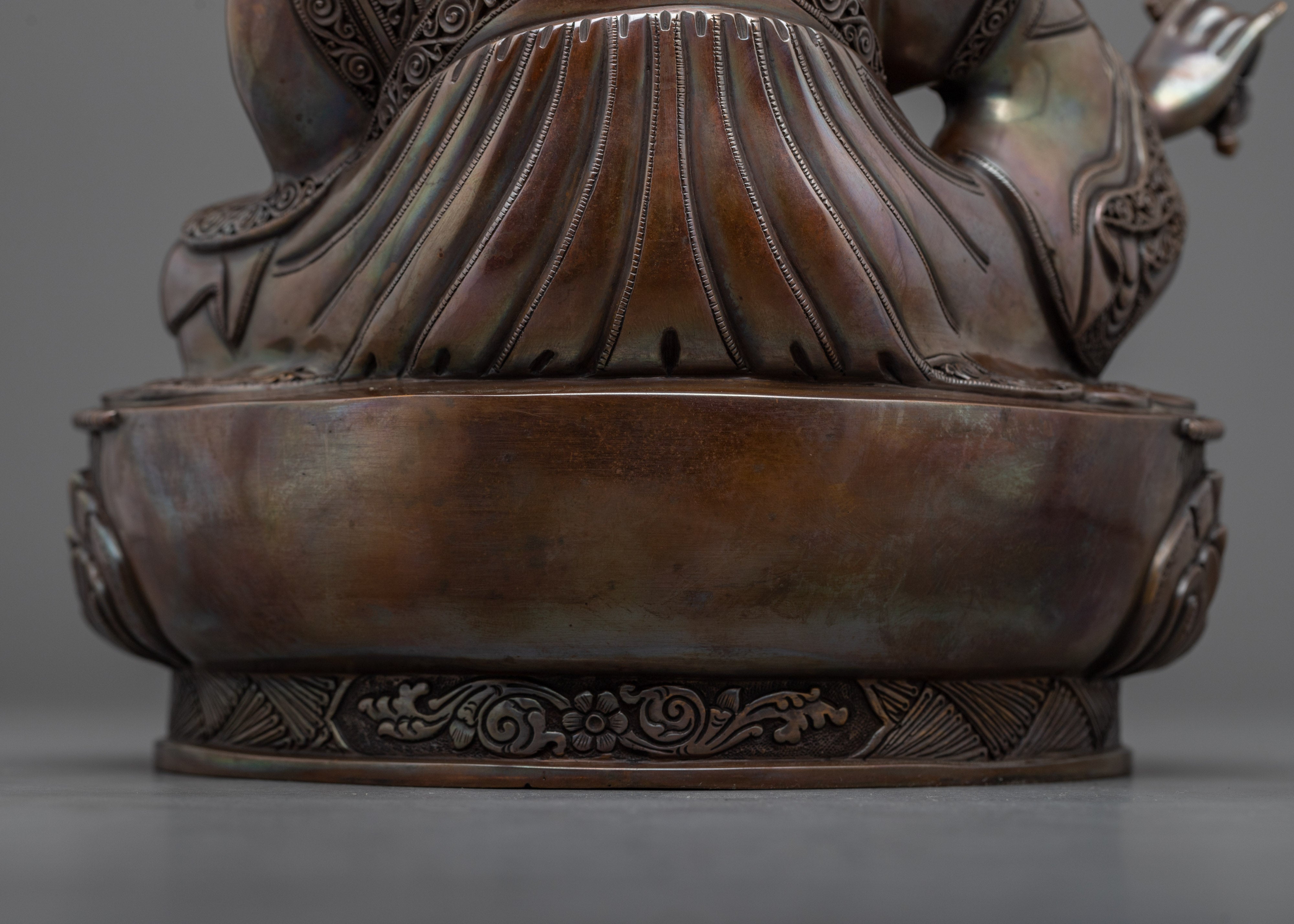 Dusum Sangye Guru Rinpoche Statue | Illuminate Your Spiritual Path with Guru Rinpoche's Guidance