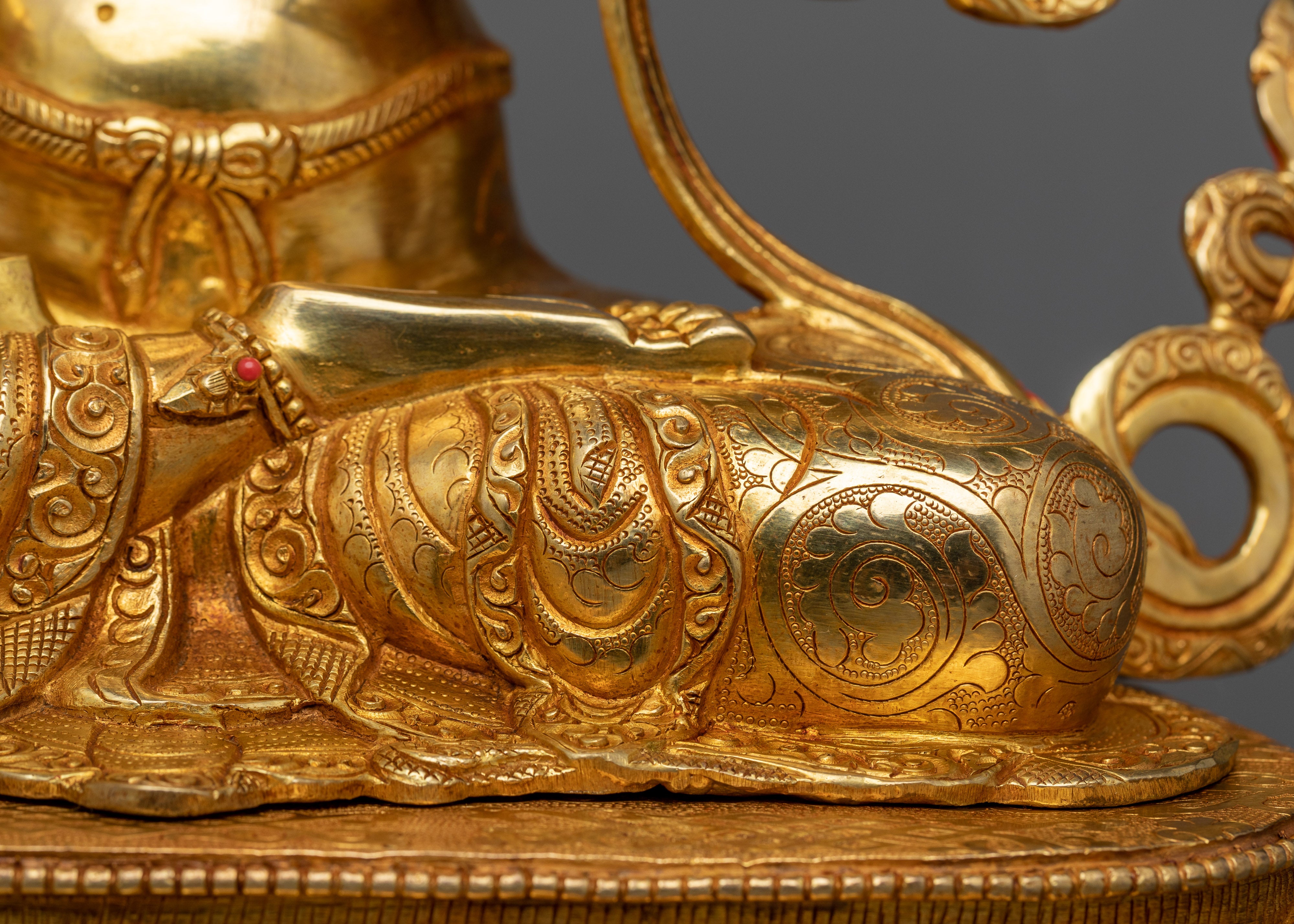 Female Bodhisattva White Tara Statue | Embrace Serenity with our Sculpture