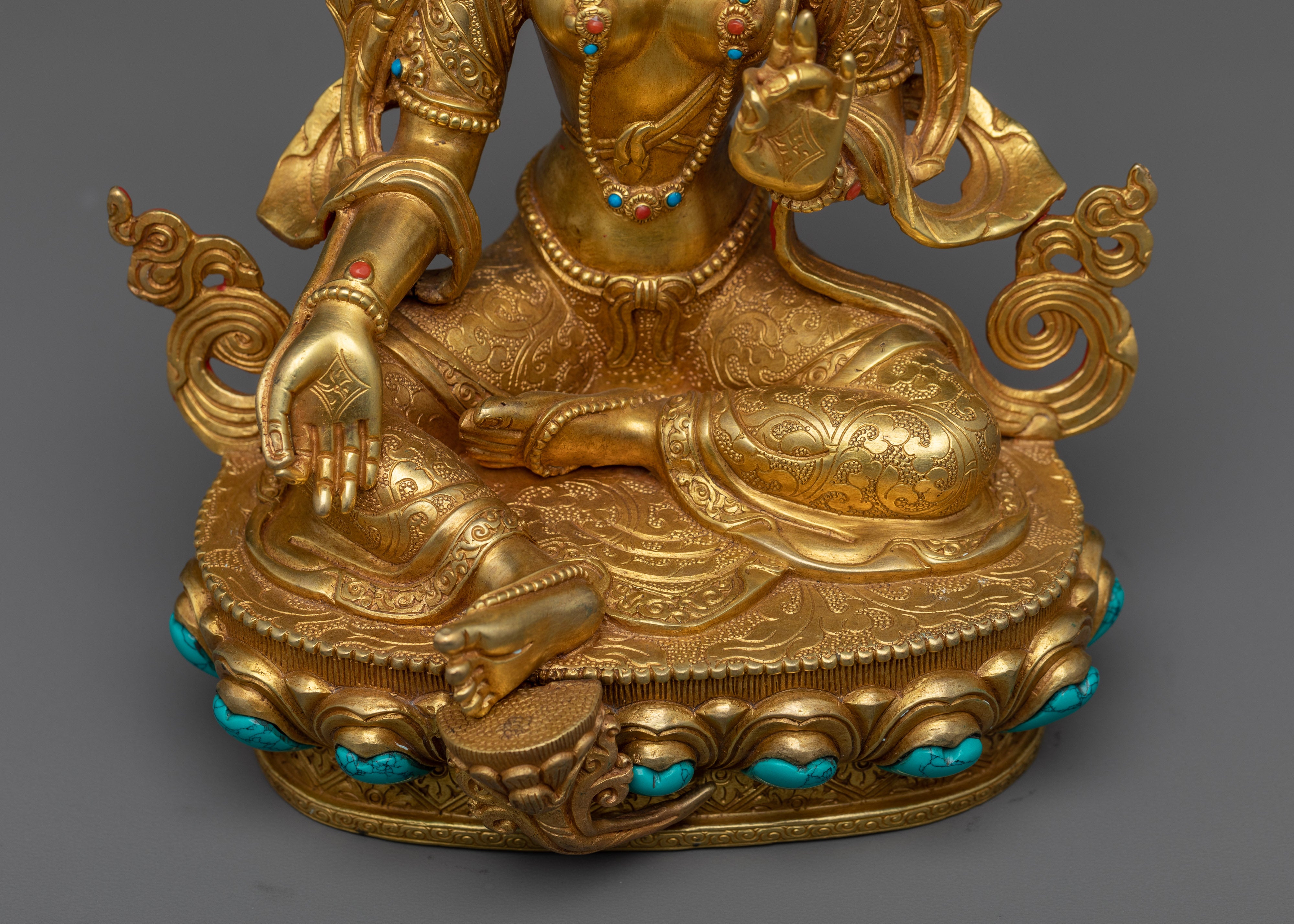Discover the Resplendent Beauty of Gold-Gilded Bodhisattvas Statues | Buddhist Bodhisattva Deity