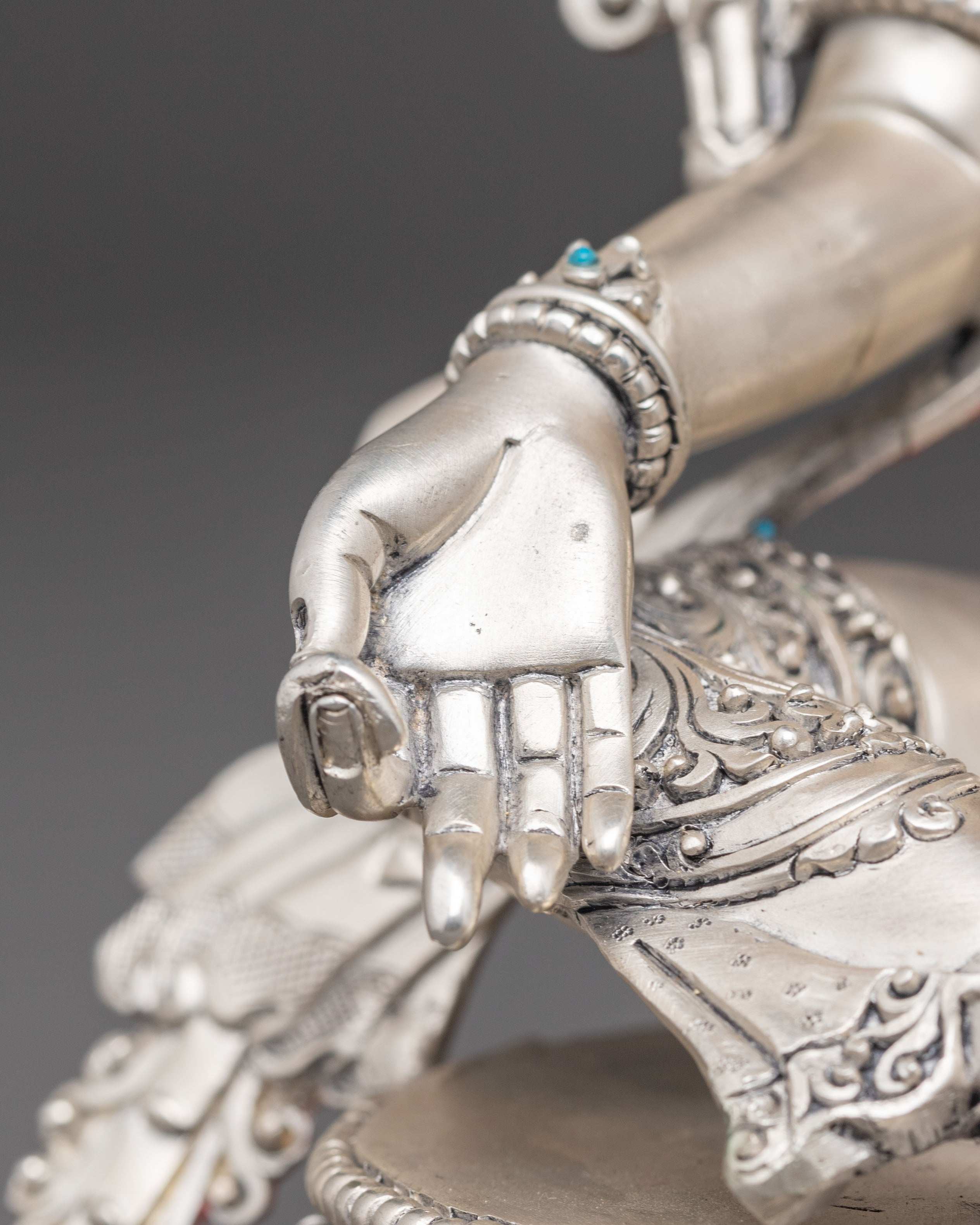 Green Tara Figurine: Symbol of Compassion | Goddess of Protection