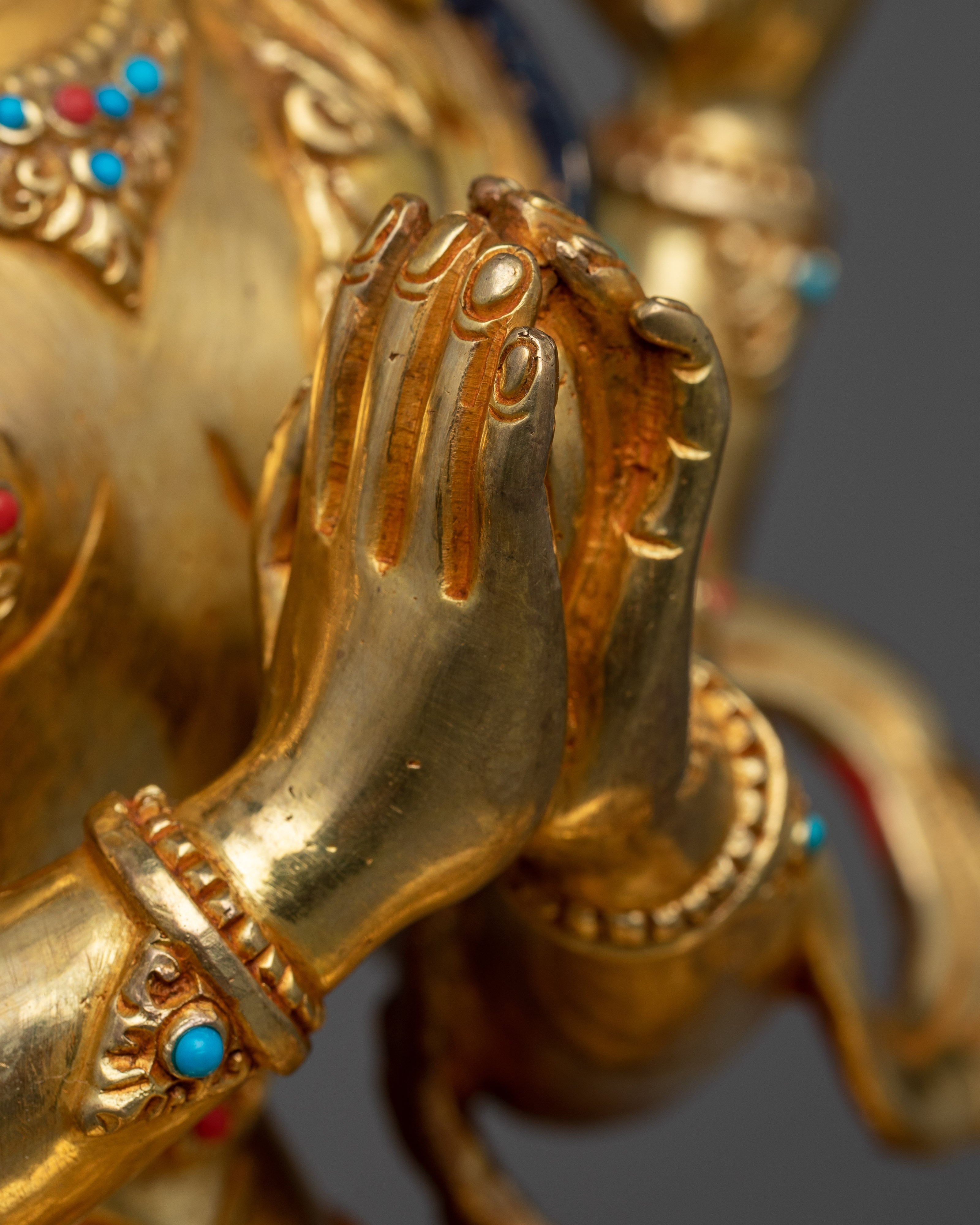 Avalokiteshvara Kuan Yin Statue | A Tribute to Compassion and Mercy