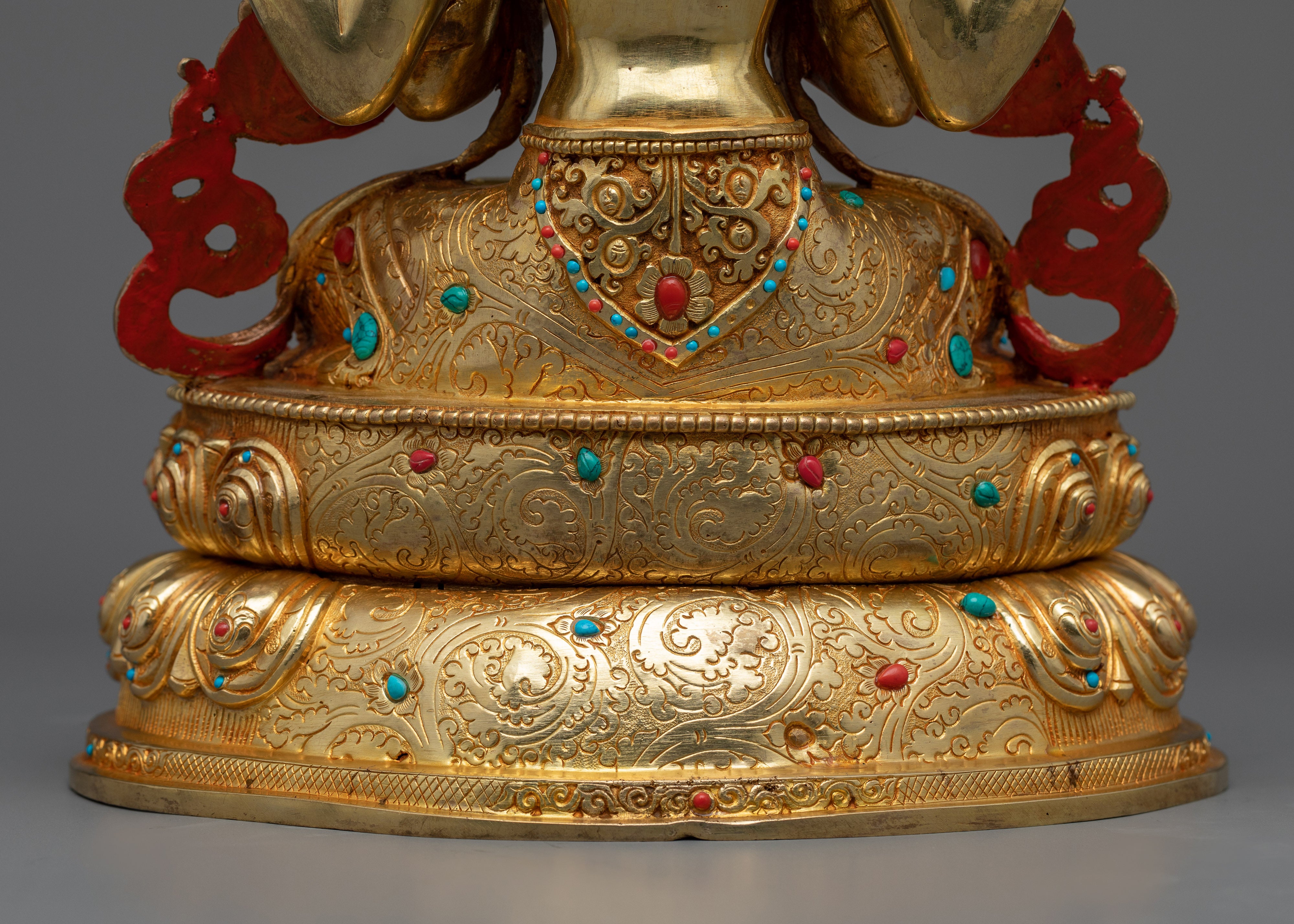 Avalokiteshvara Kuan Yin Statue | A Tribute to Compassion and Mercy