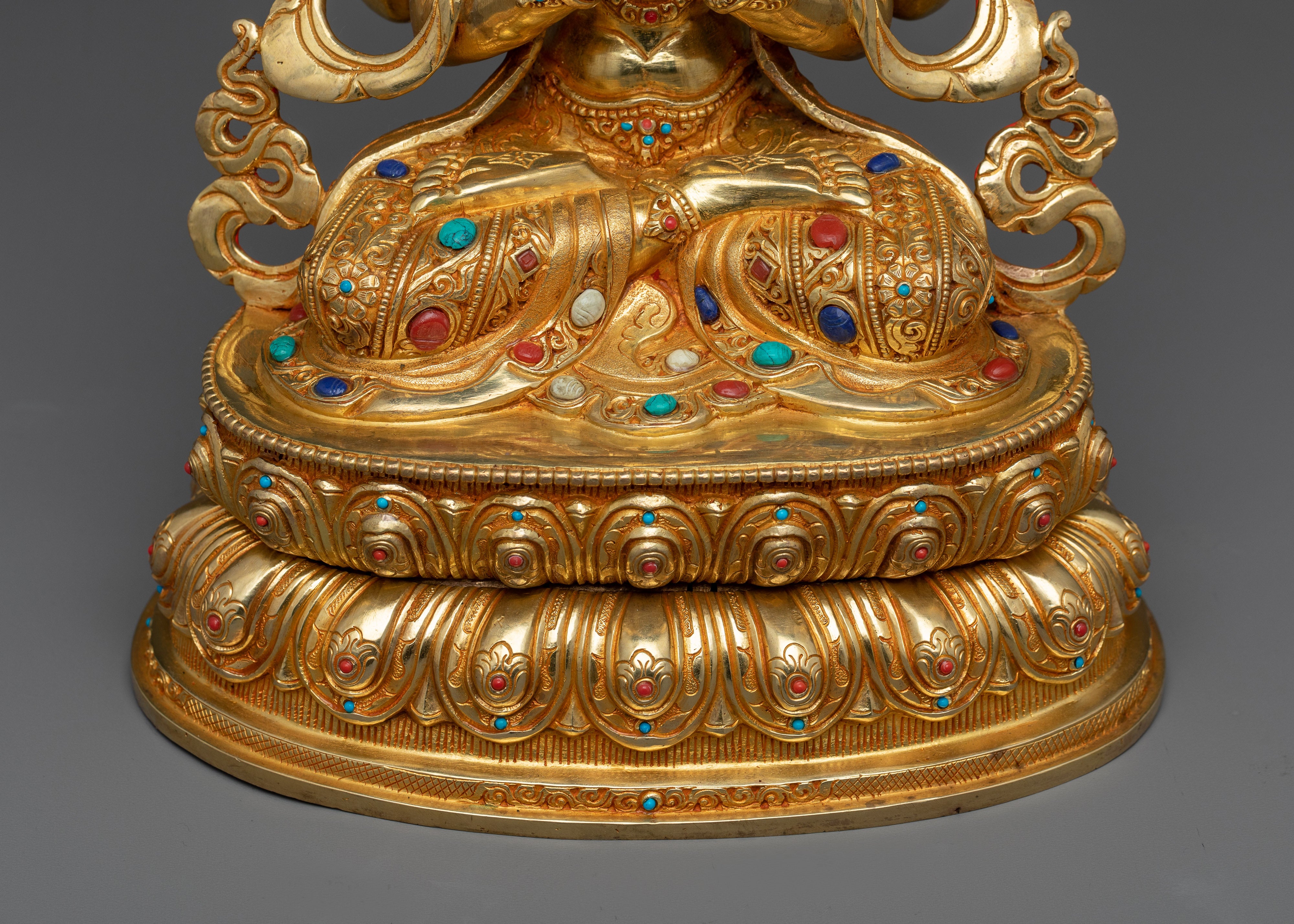 Avalokiteshvara Kuan Yin Statue | A Tribute to Compassion and Mercy