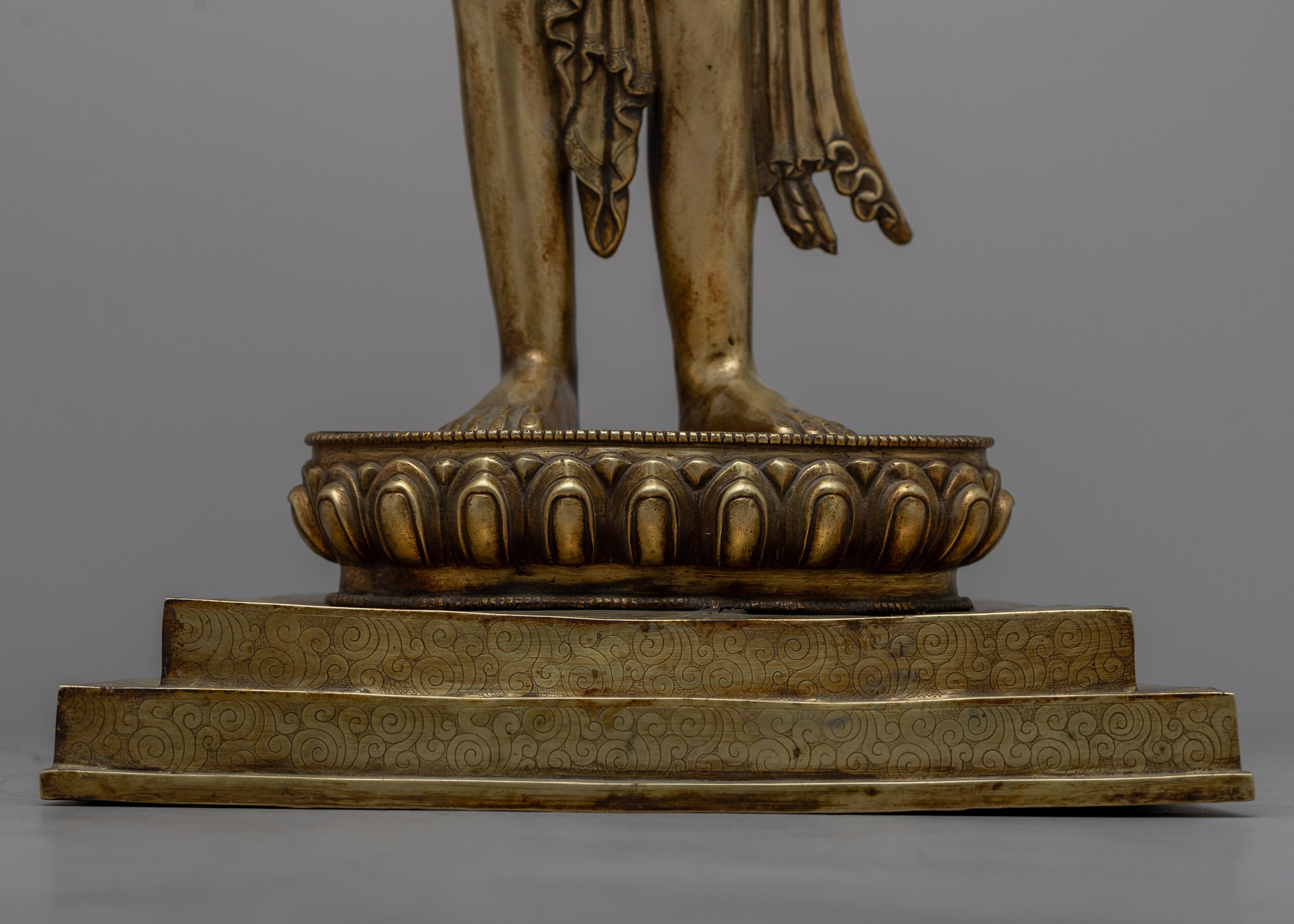 Standing Chenrezig Statue | Beacon of Boundless Compassion