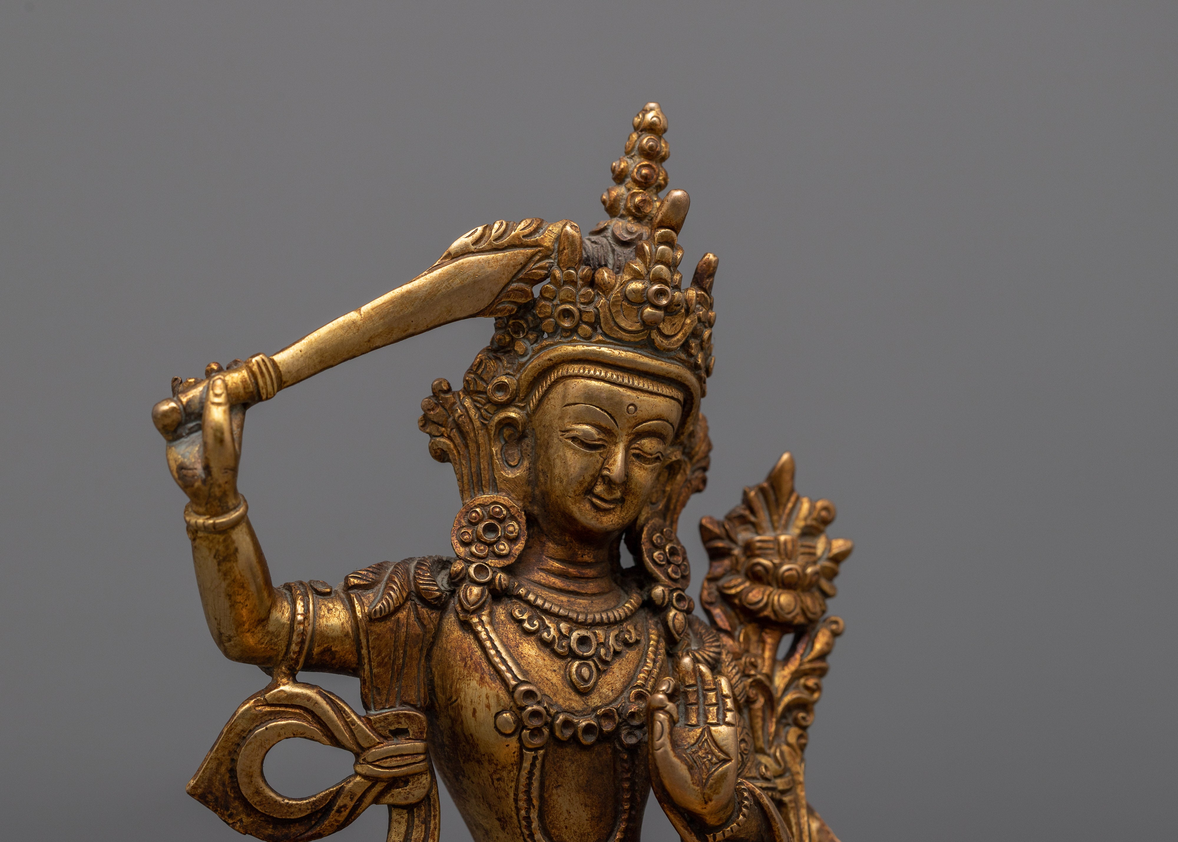 Manjushri Long Mantra | Illuminator of Pristine Wisdom with Buddhist Sculpture