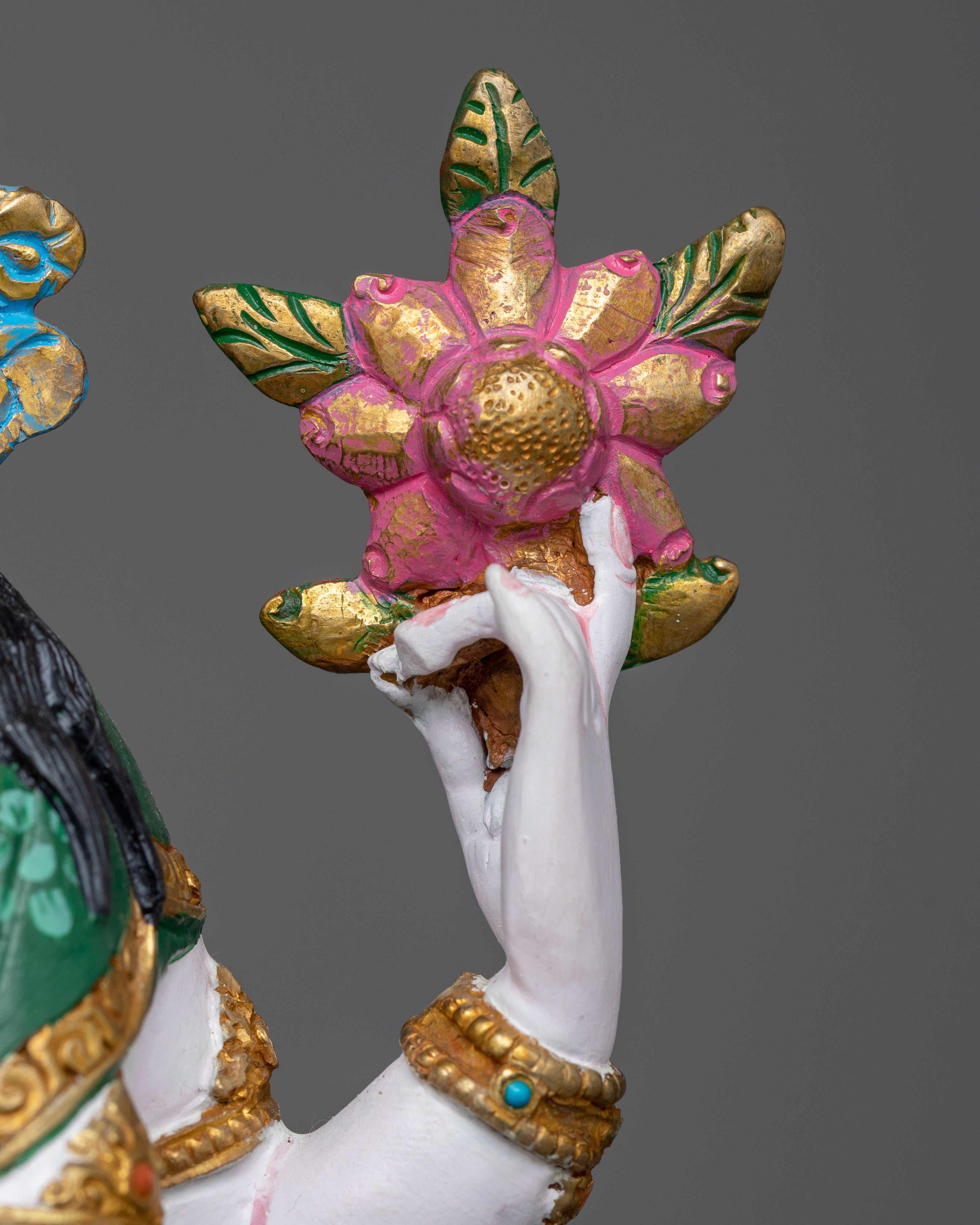 Lokesvara Chenrezig Statue | Compassion's Gentle Embrace