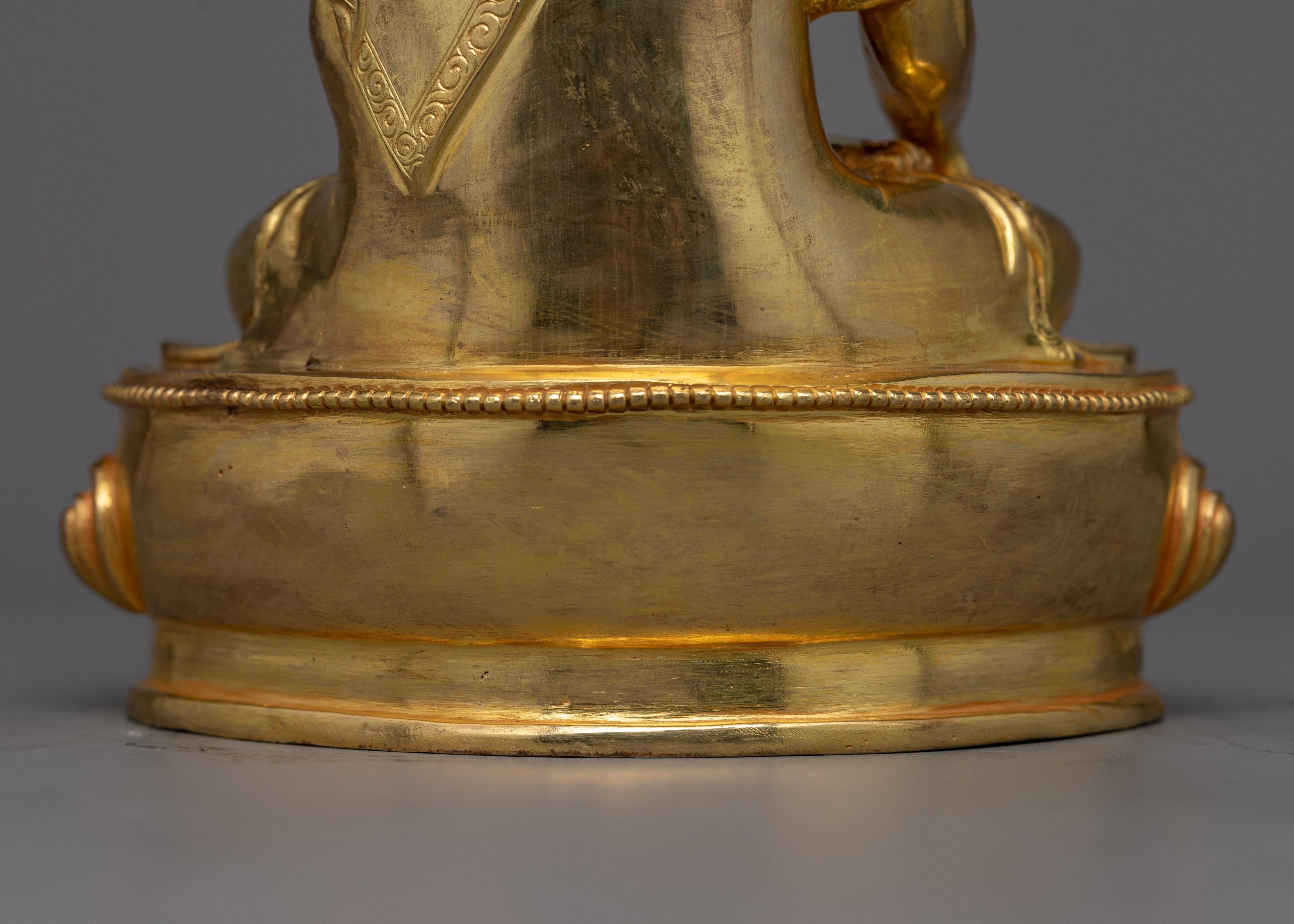 8.6" Shakyamuni Buddha Statue | 24k Gold Gilded Artwork