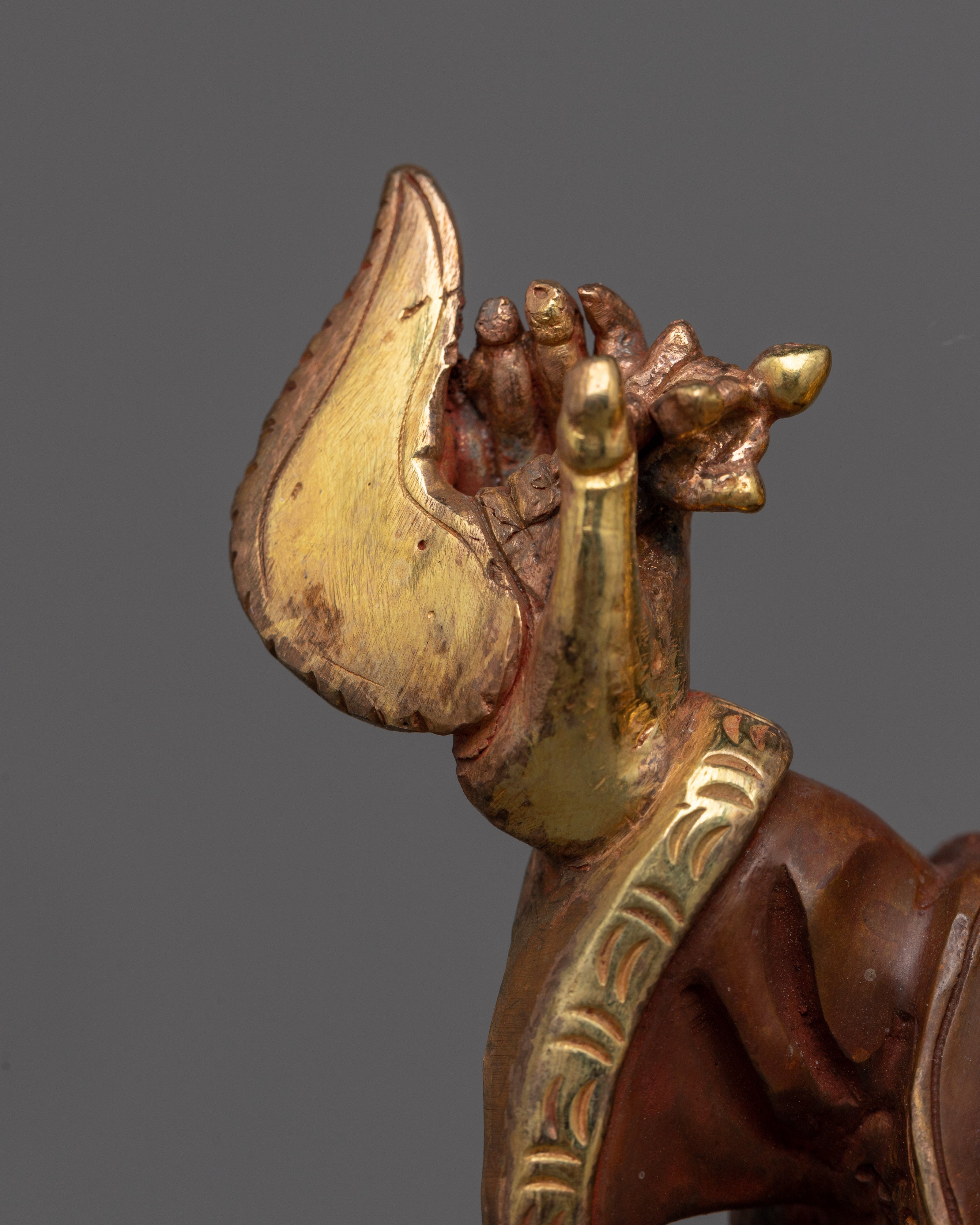 Two-Armed Bernagchen Mahakala Dharma Protector | Experience the Tranquil Aura