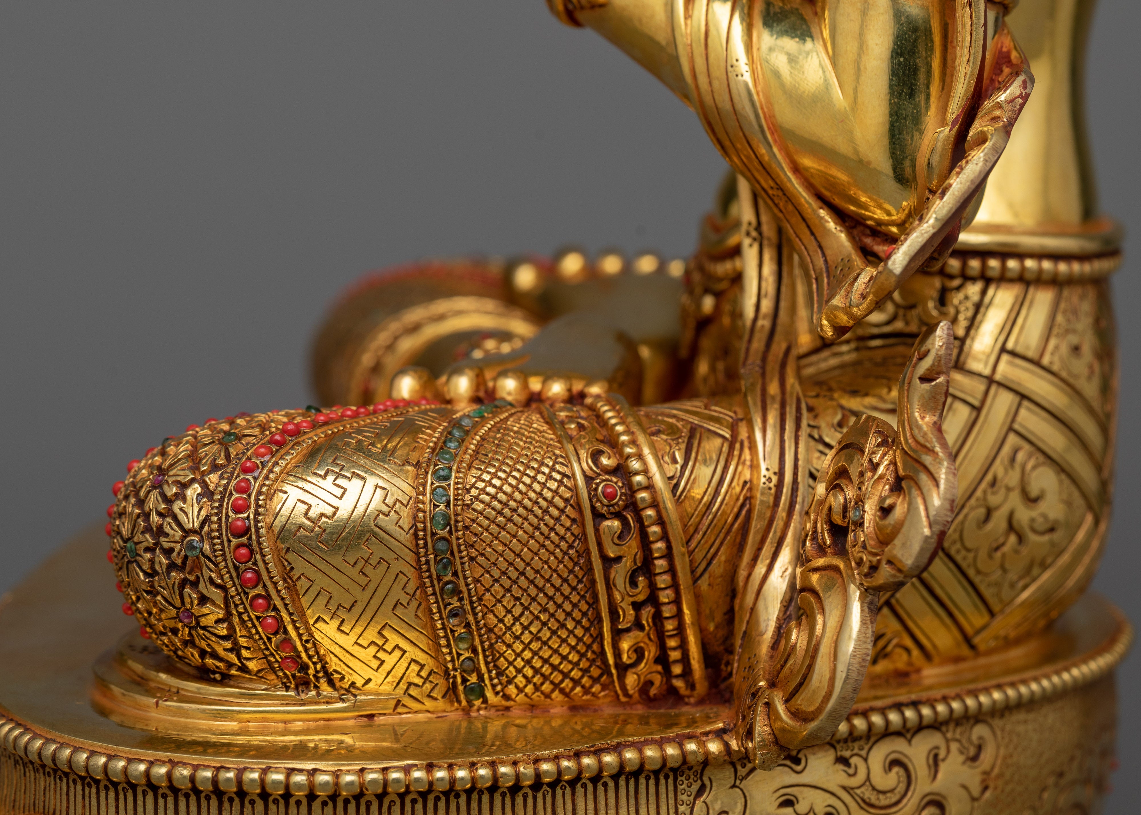 Radiant Manjushri Buddha Statue | A Epitome of Wisdom and Grace