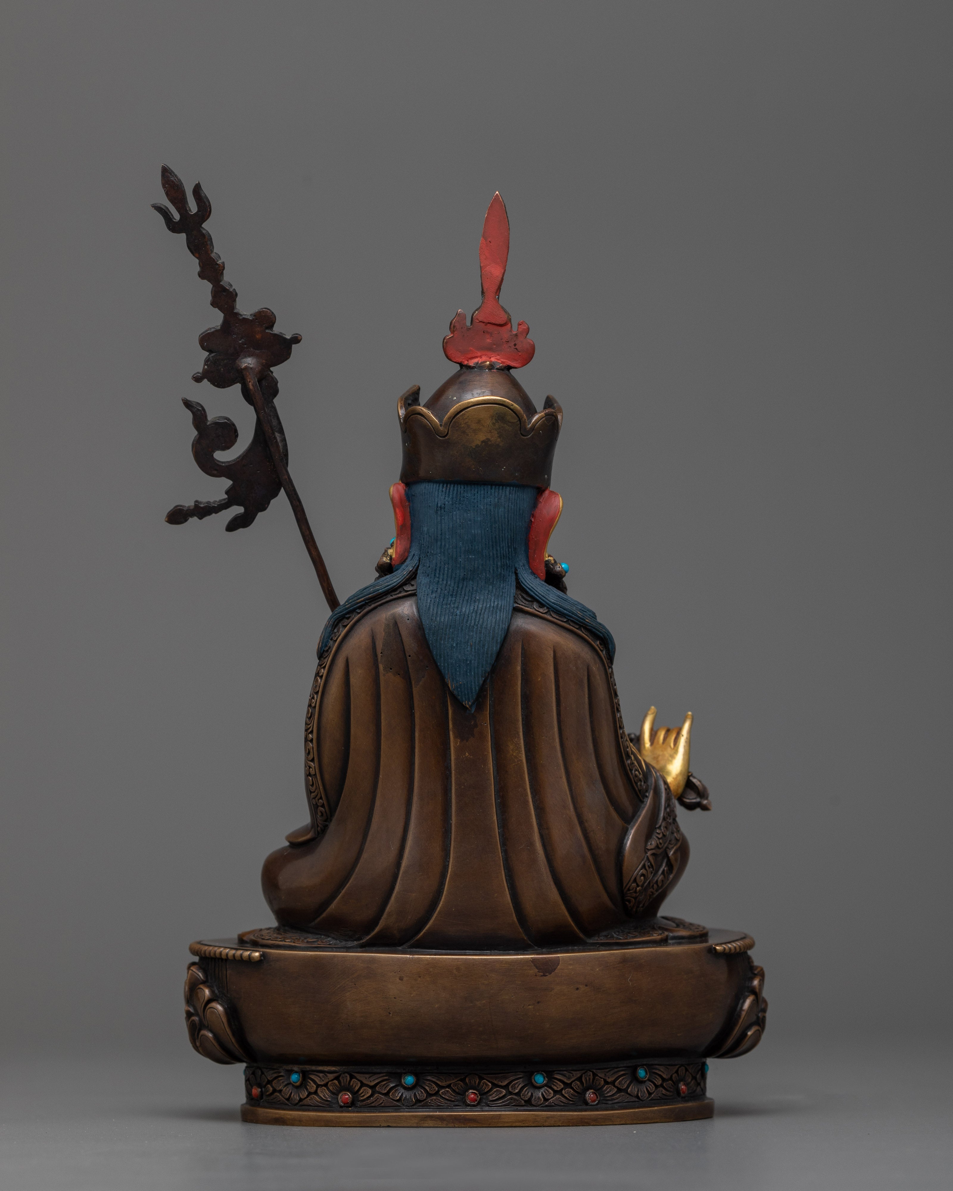 Lotus Born Guru Rinpoche | The Golden Essence of Tantric Mastery