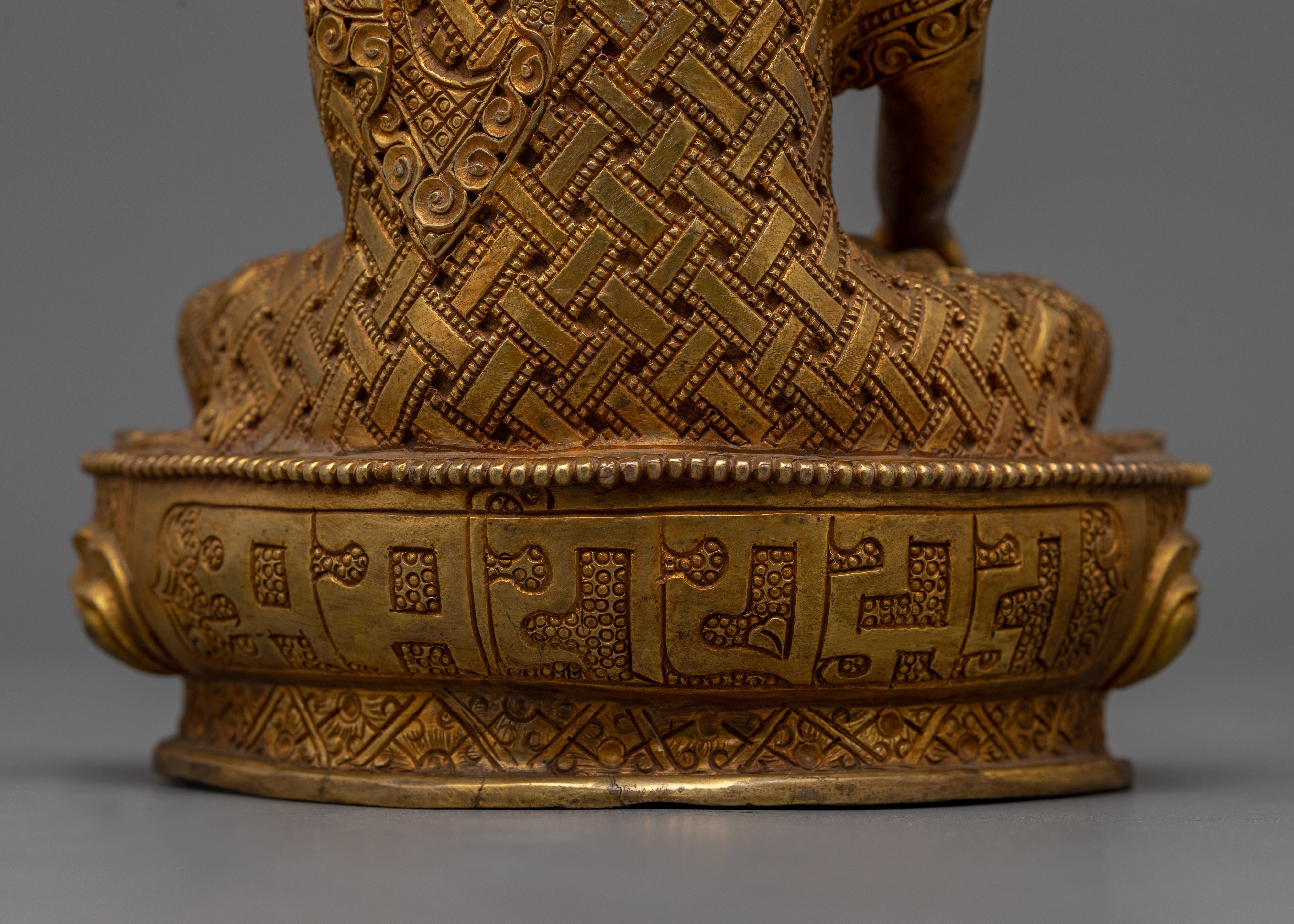 Gautam Shakyamuni Buddha Statue | The Beacon of Enlightenment