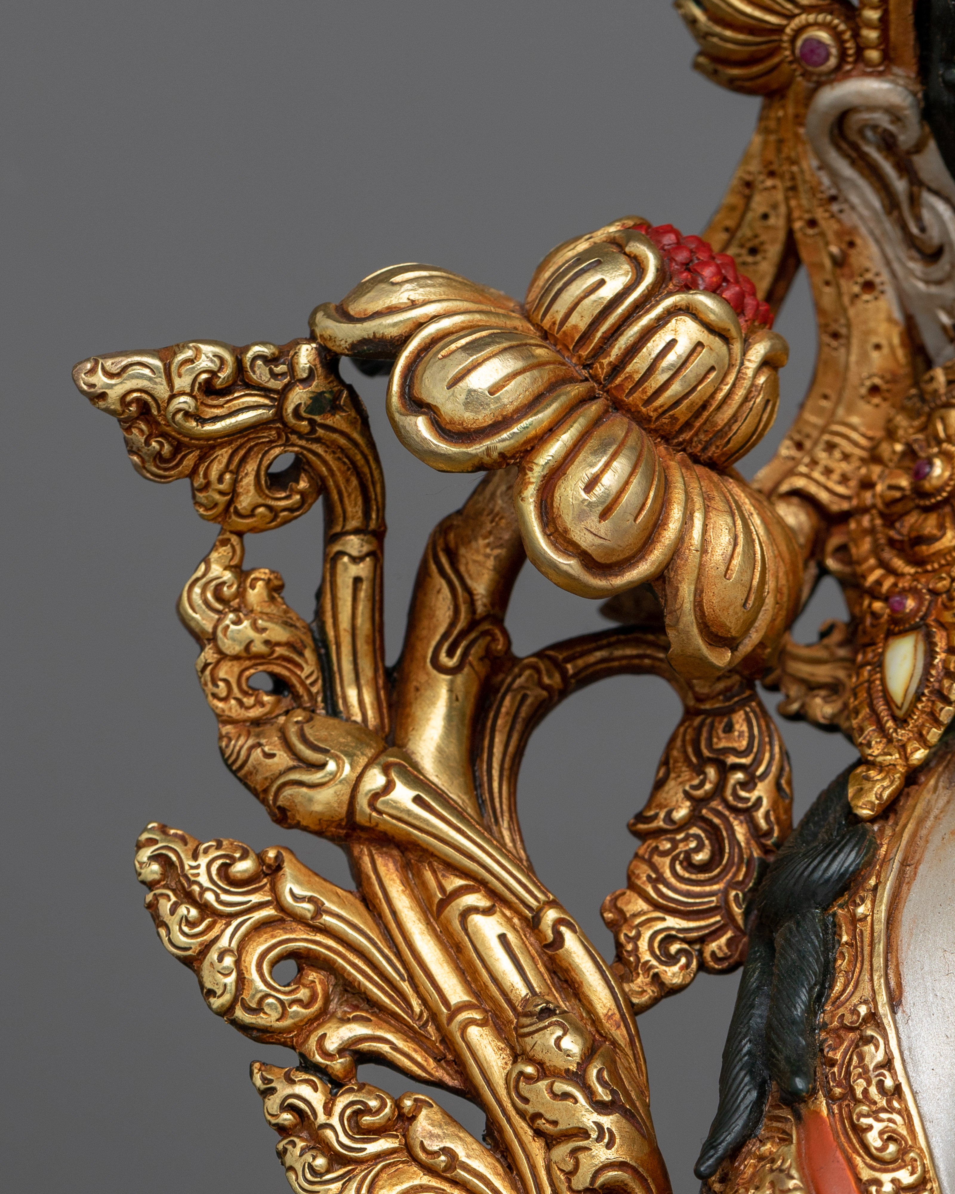 The White Tara Statuette | Embodiment of Purity and Longevity