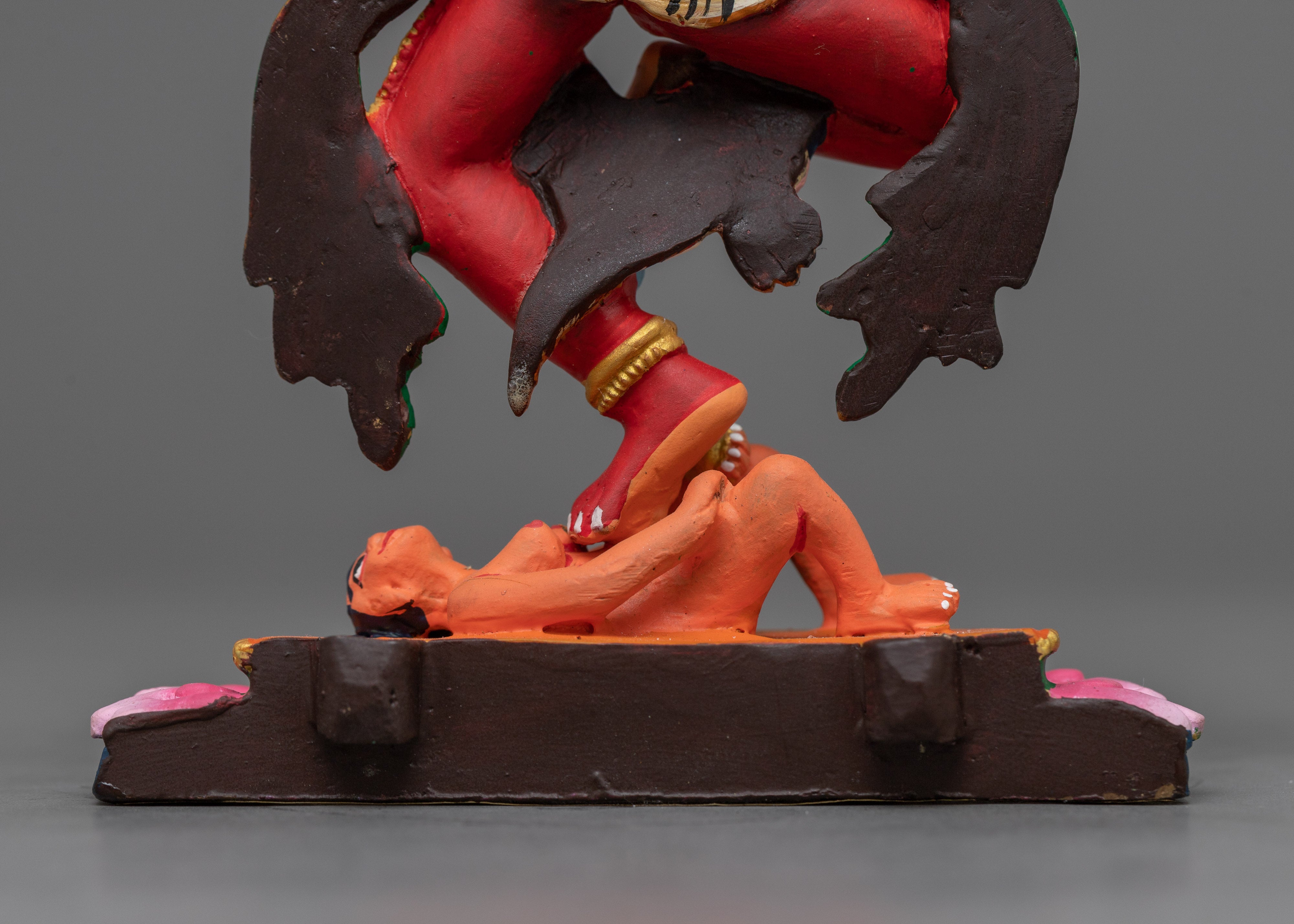 Kuru Kulla Essence of Power Statue | Acrylic Painted Artwork