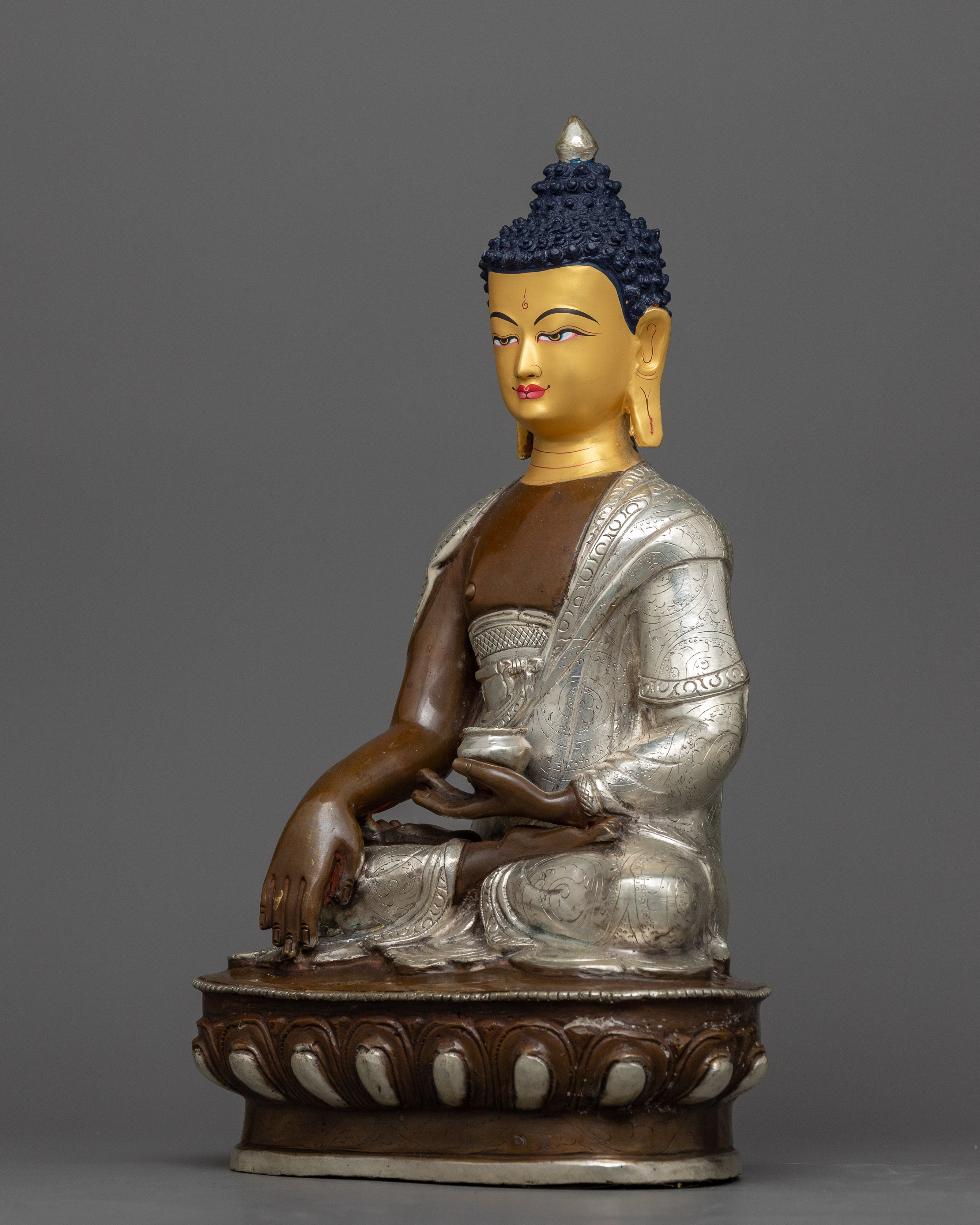 shakyamuni-buddha-silver plated statue
